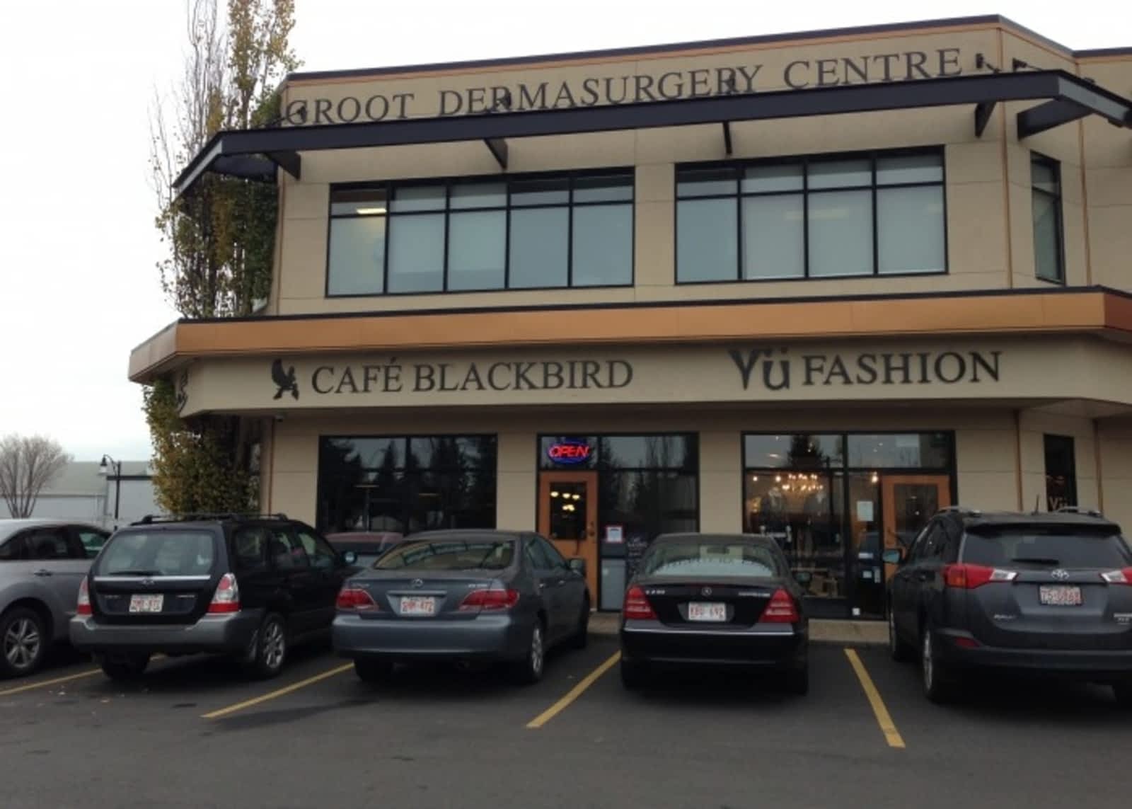 Photo credit: yellowpages.ca