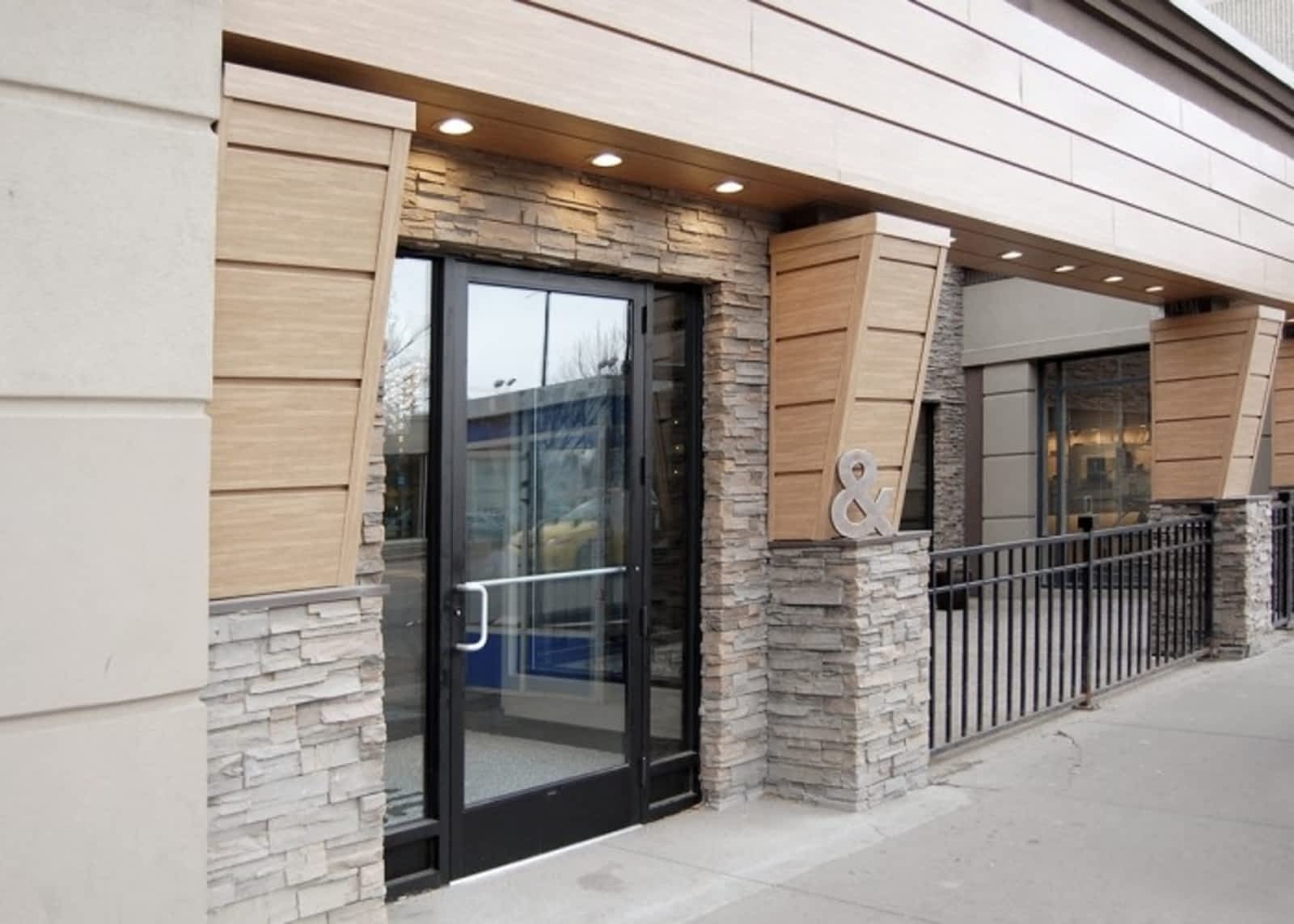 Photo credit: yellowpages.ca