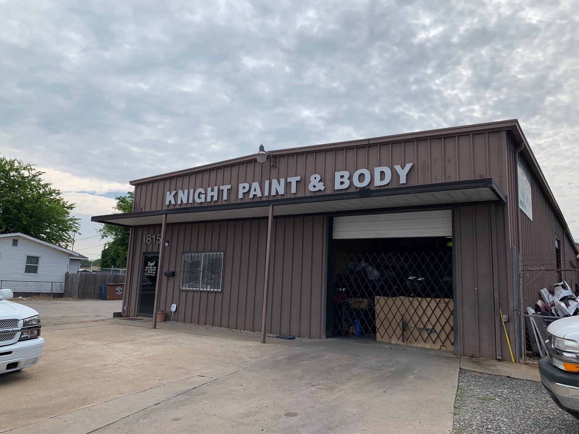 Knight Paint & Body