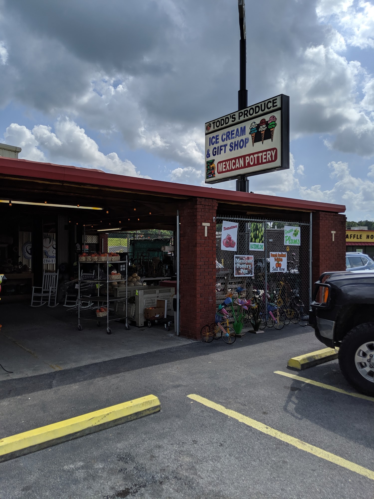 Todd's Produce & Gift Shop