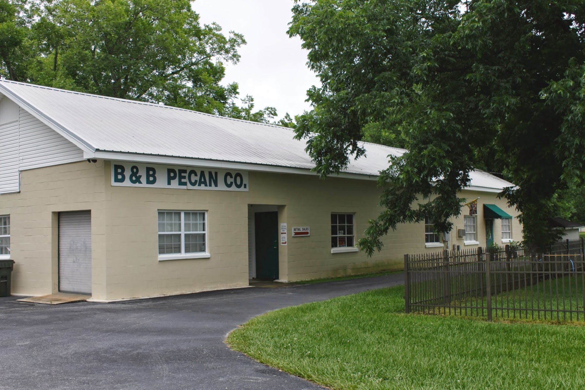 B & B Pecan Co