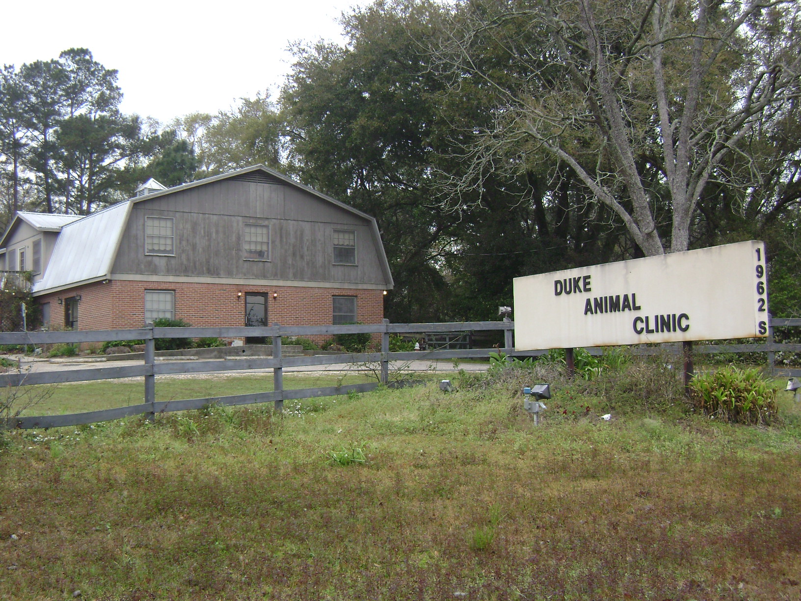 Duke Animal Clinic