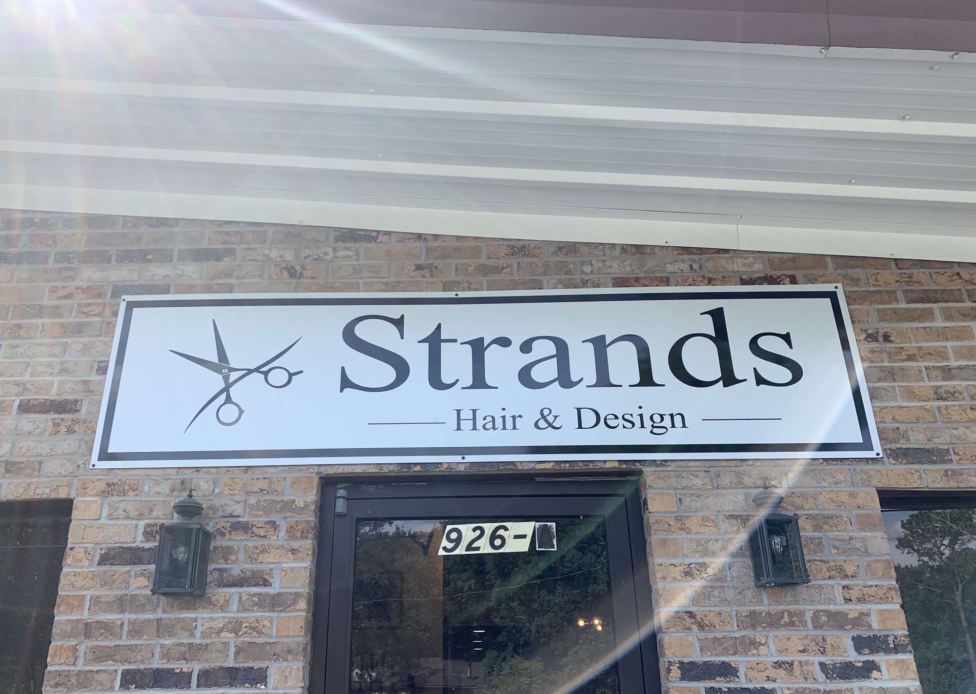 Strands-Hair & Design