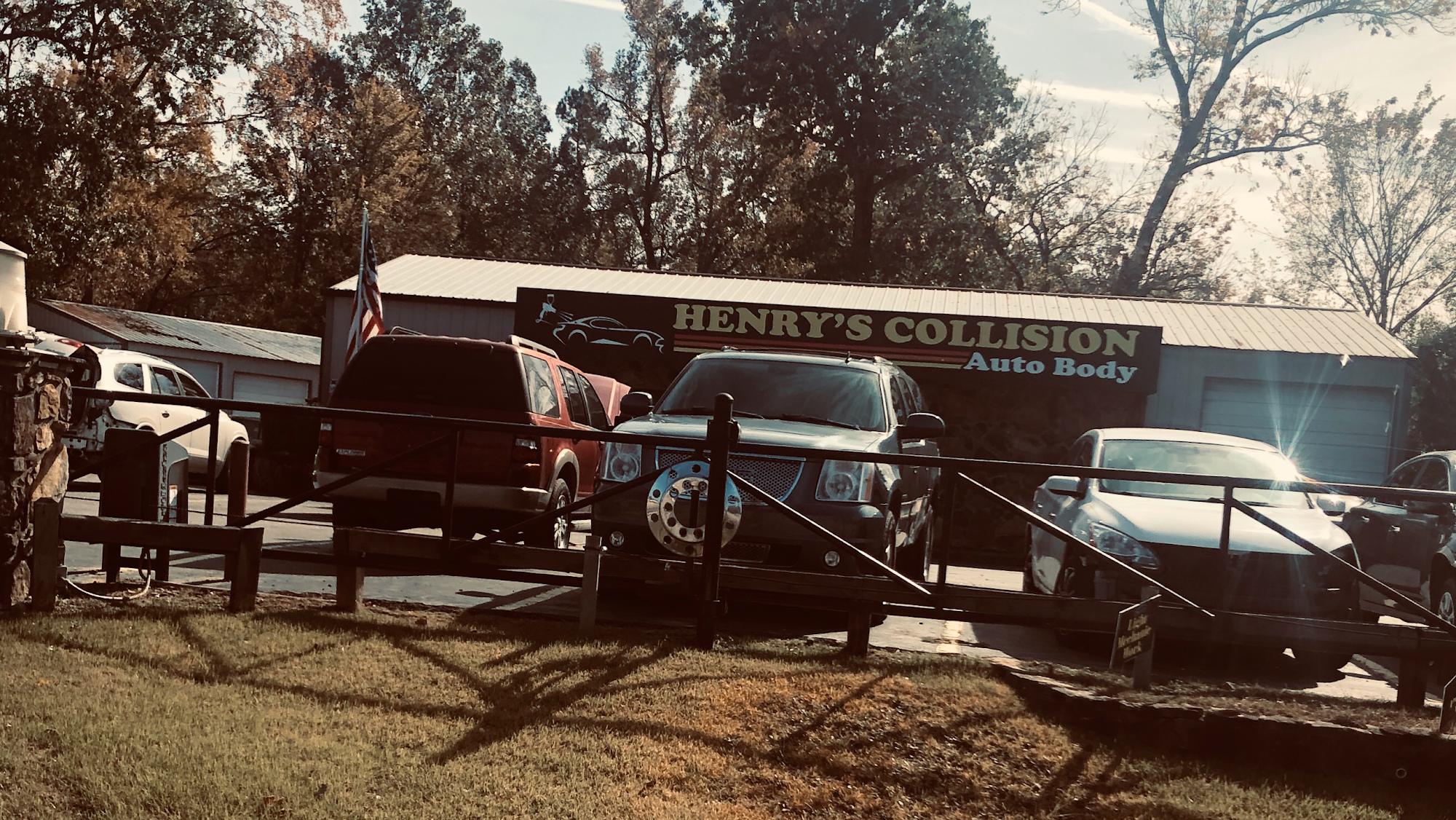 Henry's Collision Auto Body LLC.