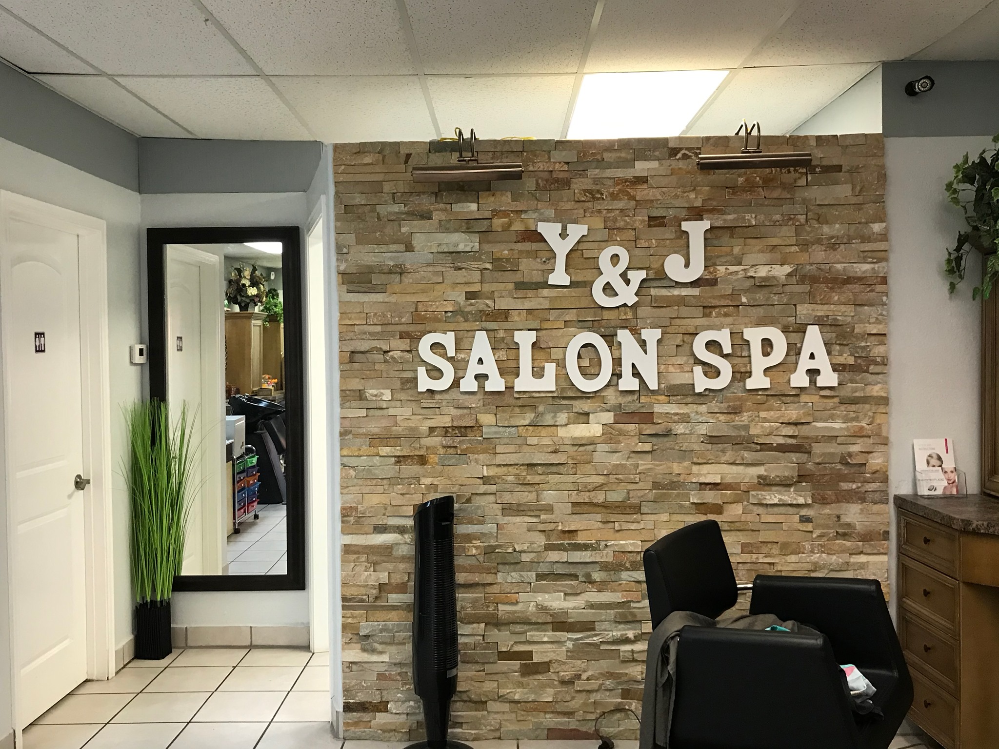 Y & J Salon and Spa