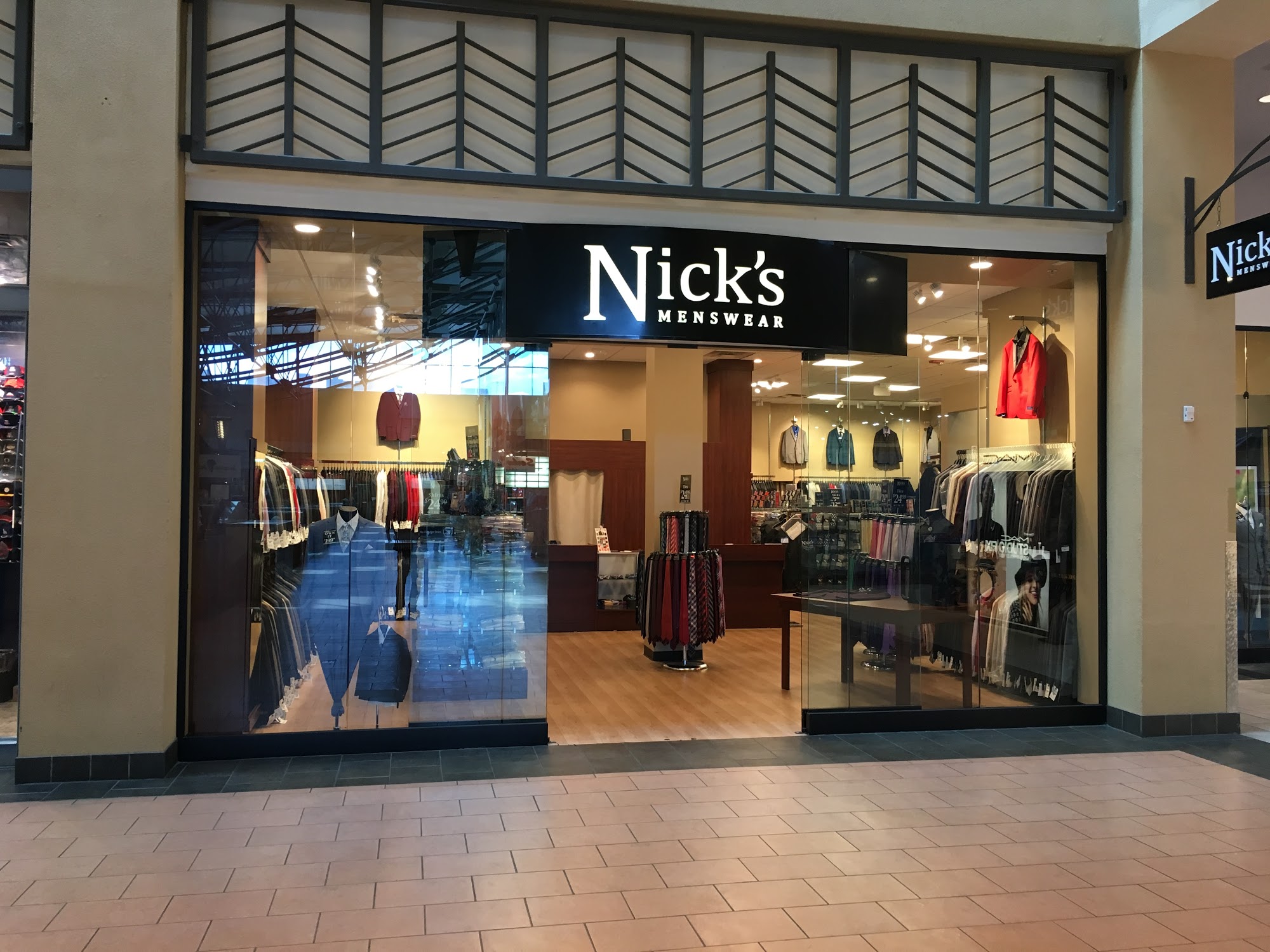 Nick's Menswear Suits - Tucson