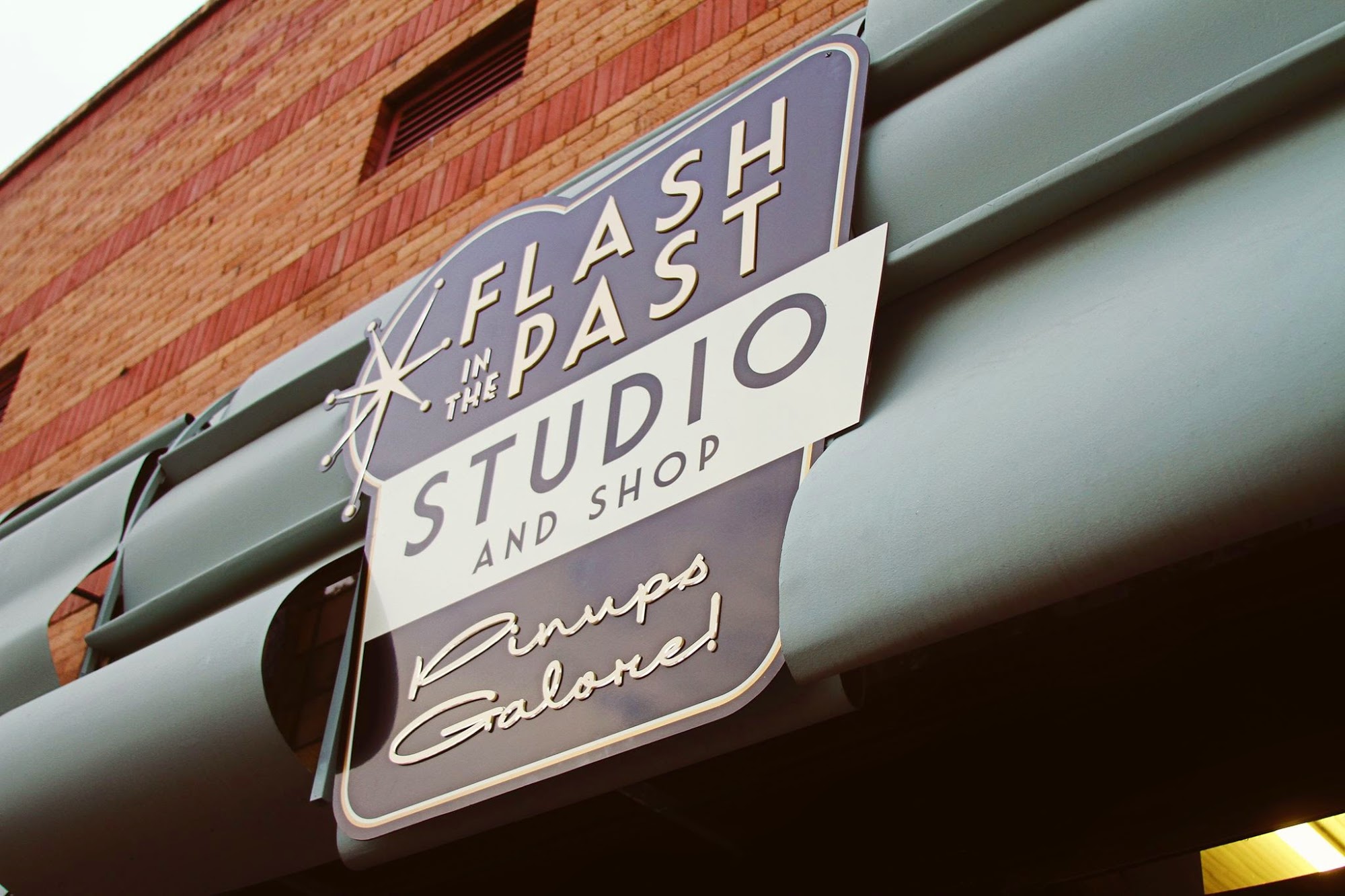 Flash in the Past Studio