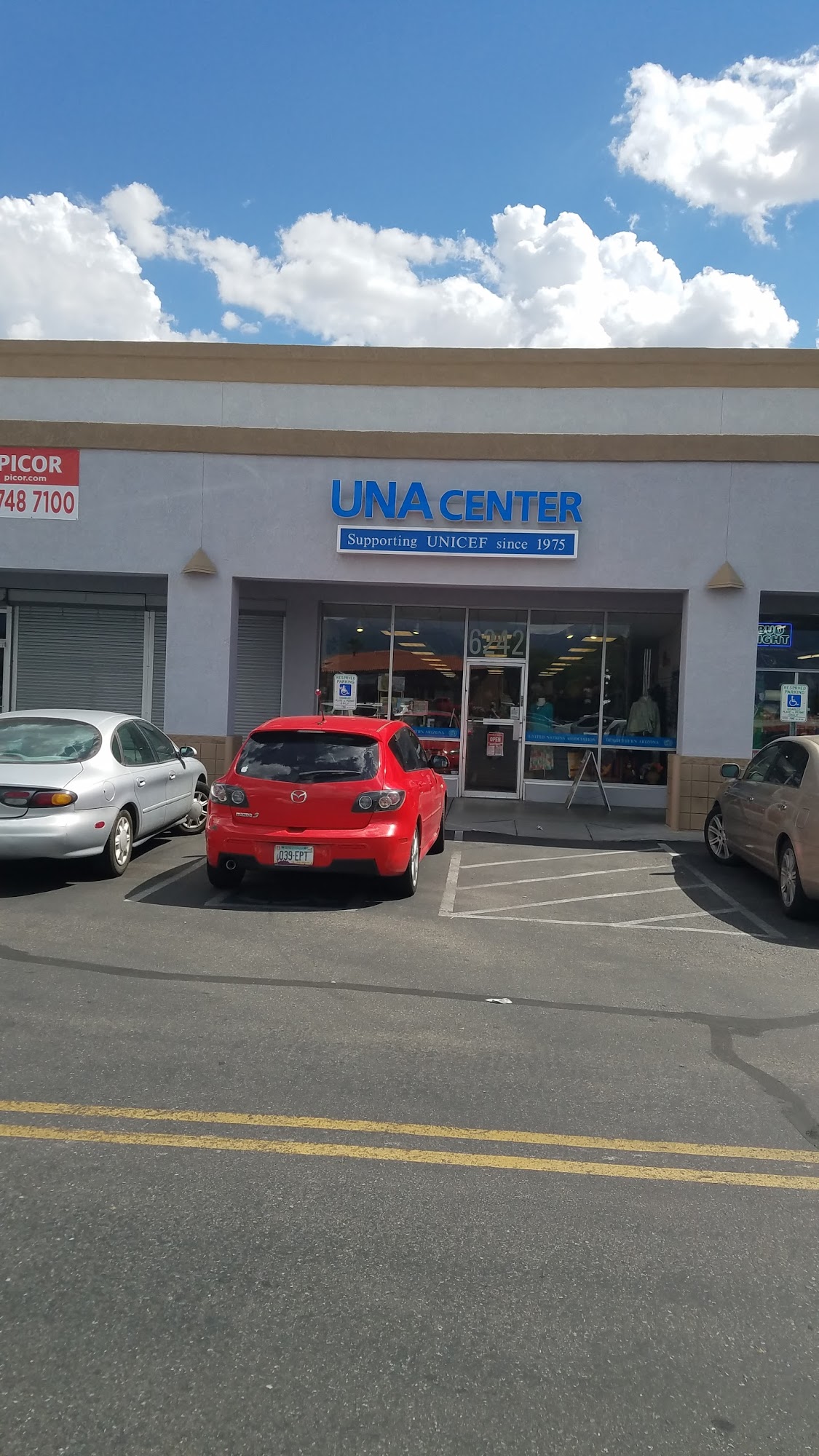 UNA Center