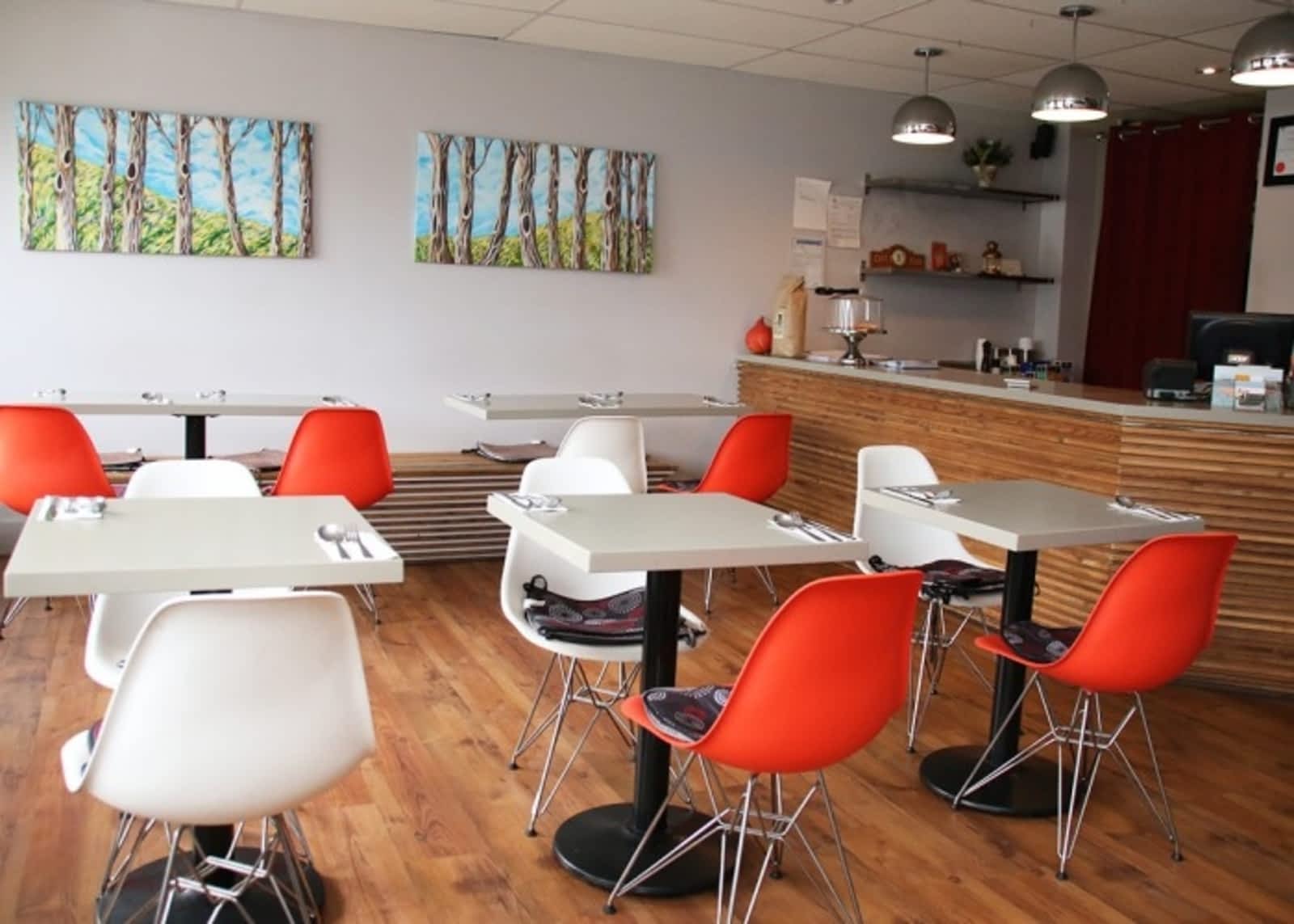 Photo credit: yellowpages.ca
