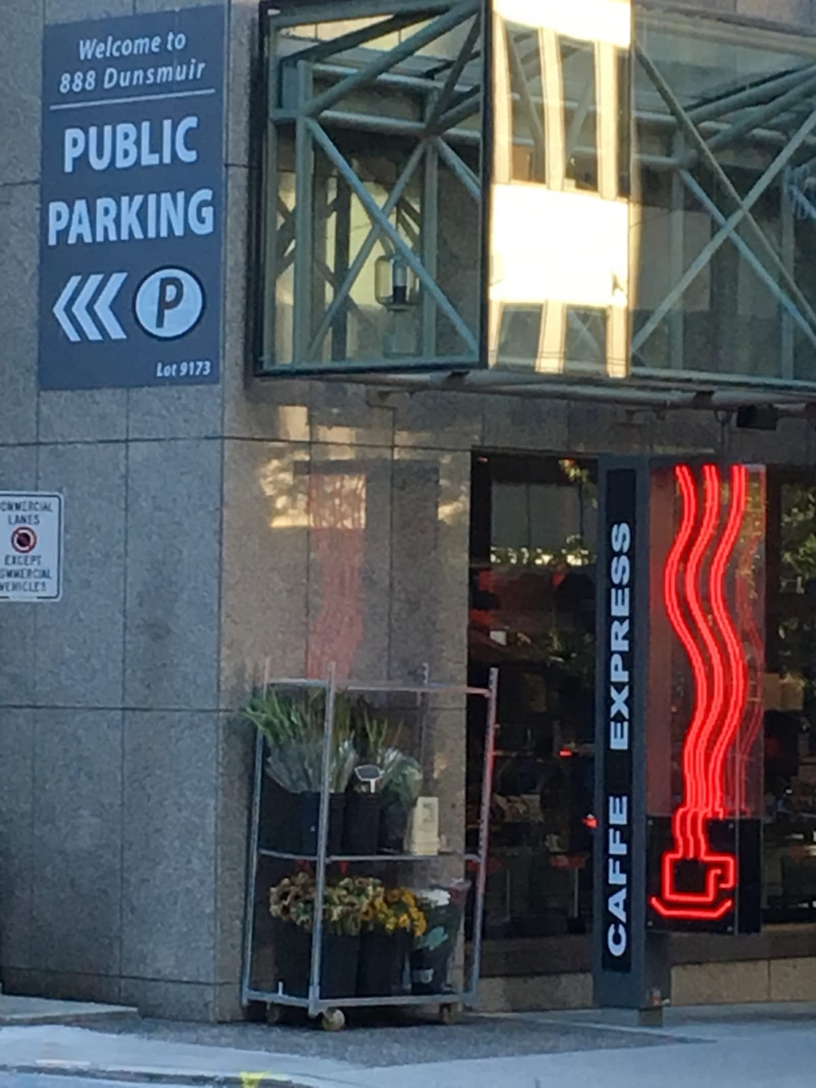 Photo credit: yellowpages.ca