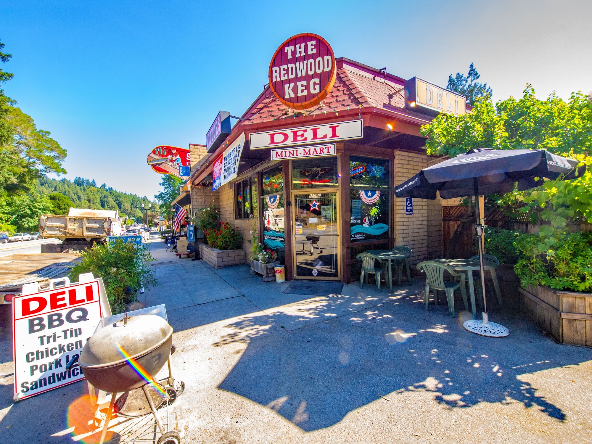 The Redwood Keg Liquor & Deli