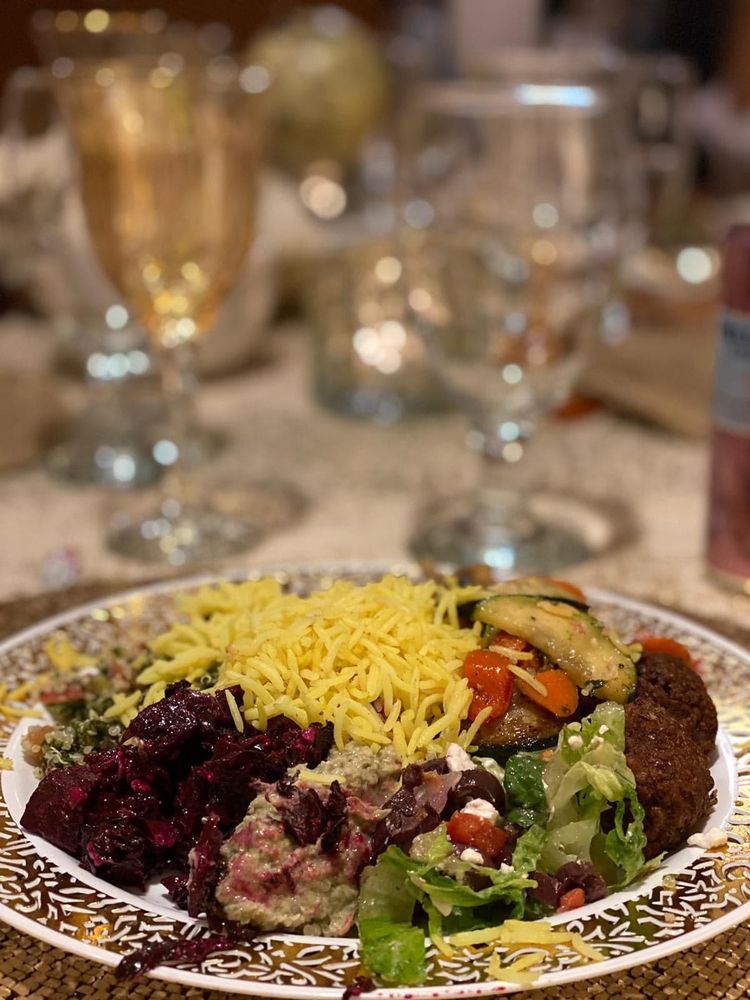 Yalla Mediterranean 1781 N Victory Pl, Burbank