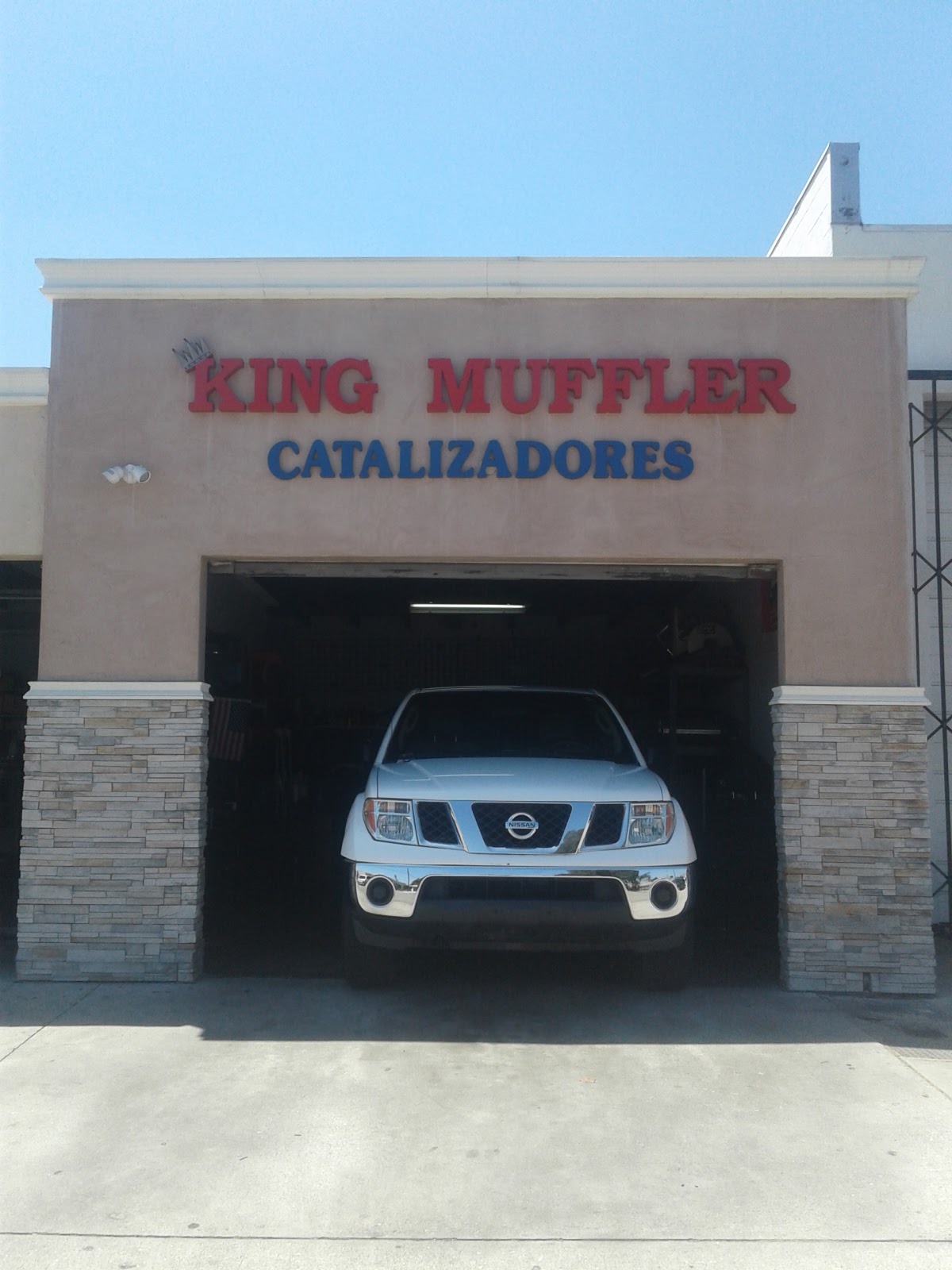 THE NEW KING MUFFLER SHOP