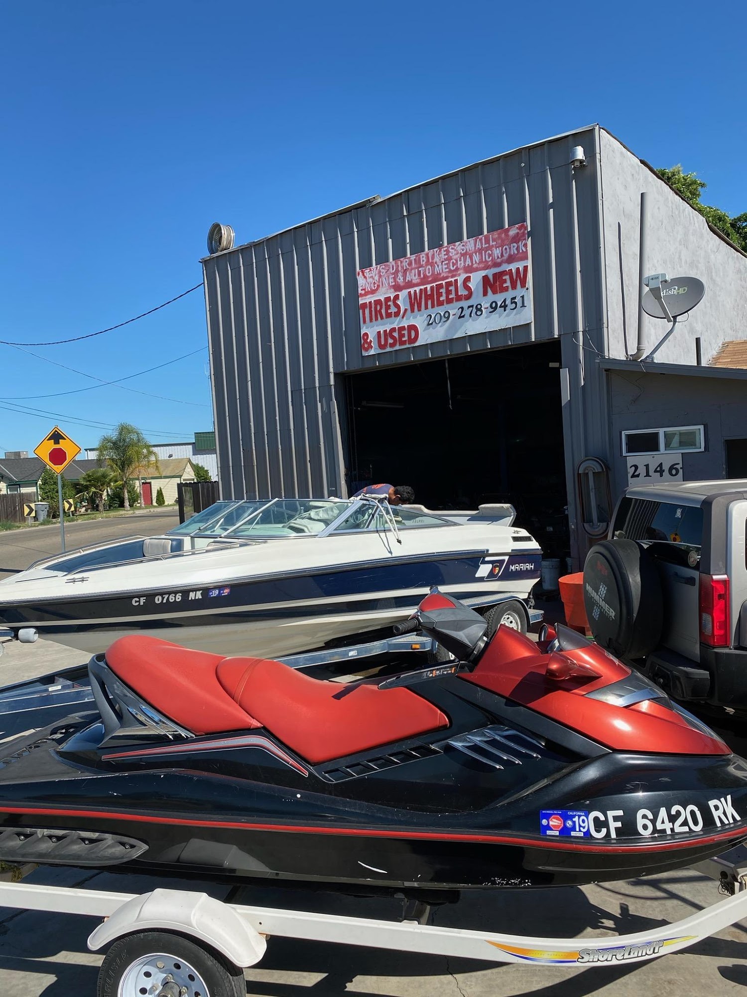 Los primos boat and jetski repair shop