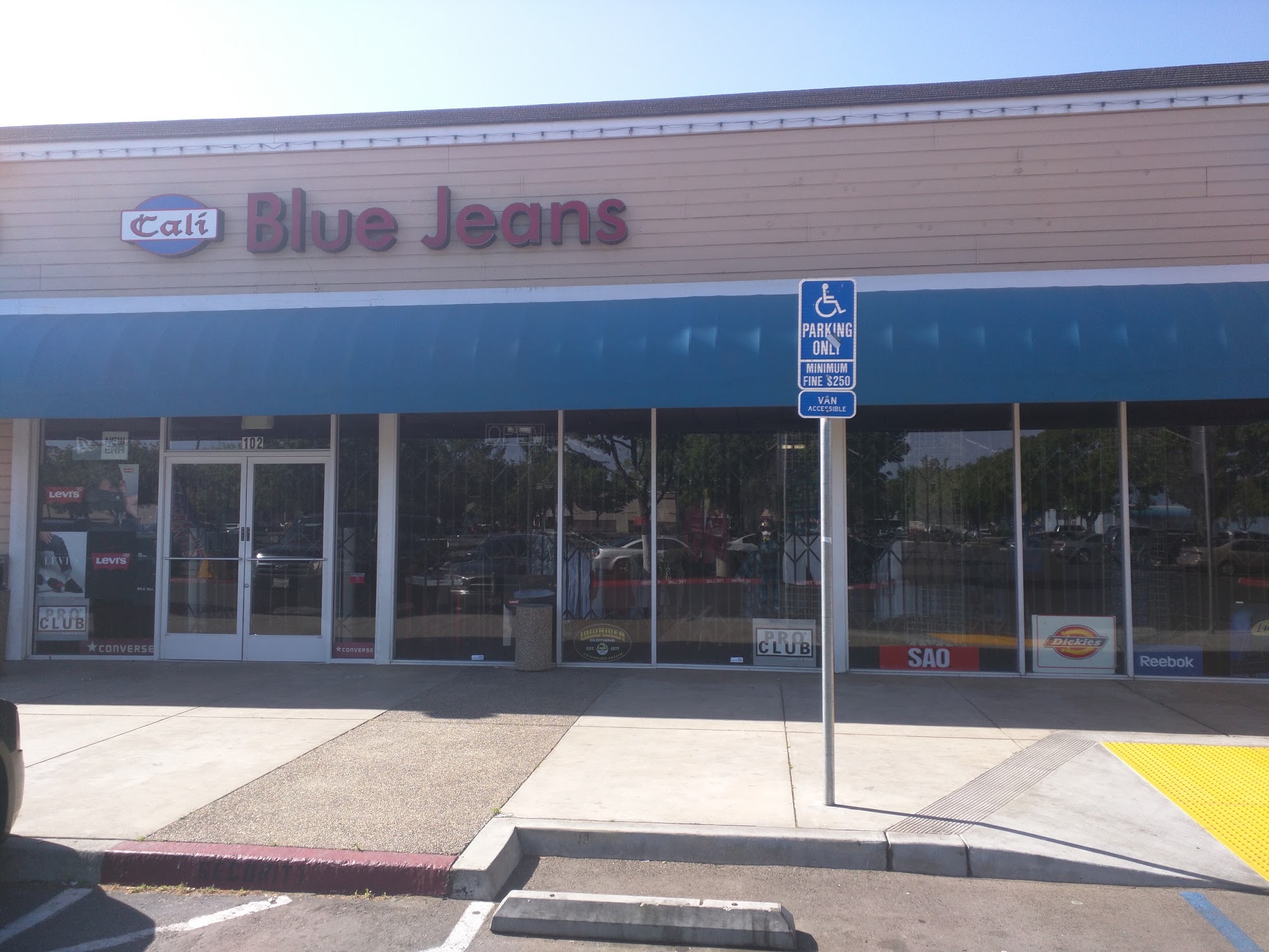 Cali Blue Jeans