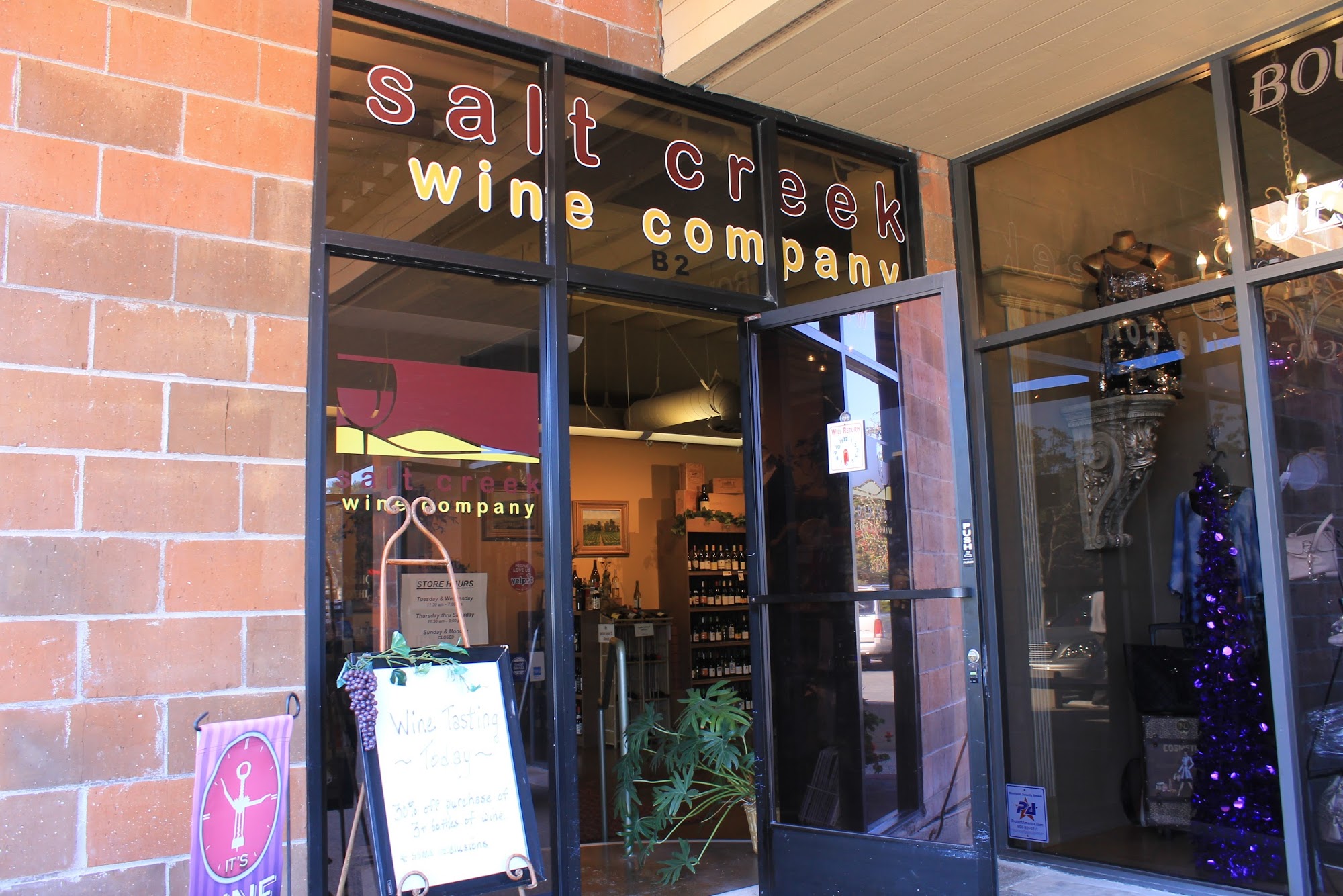 Salt Creek Wine Company