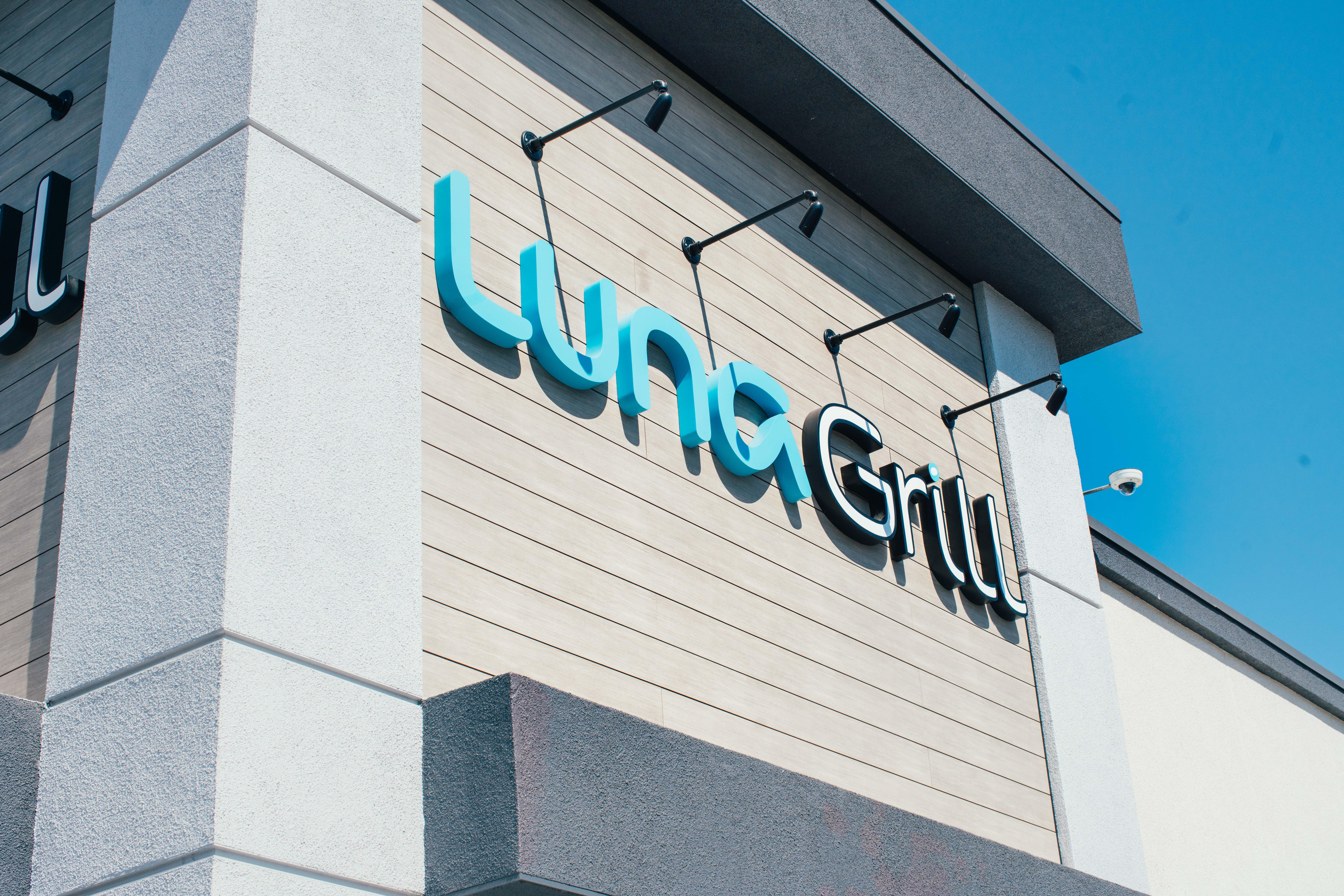 Luna Grill 4419 Candlewood St, Lakewood
