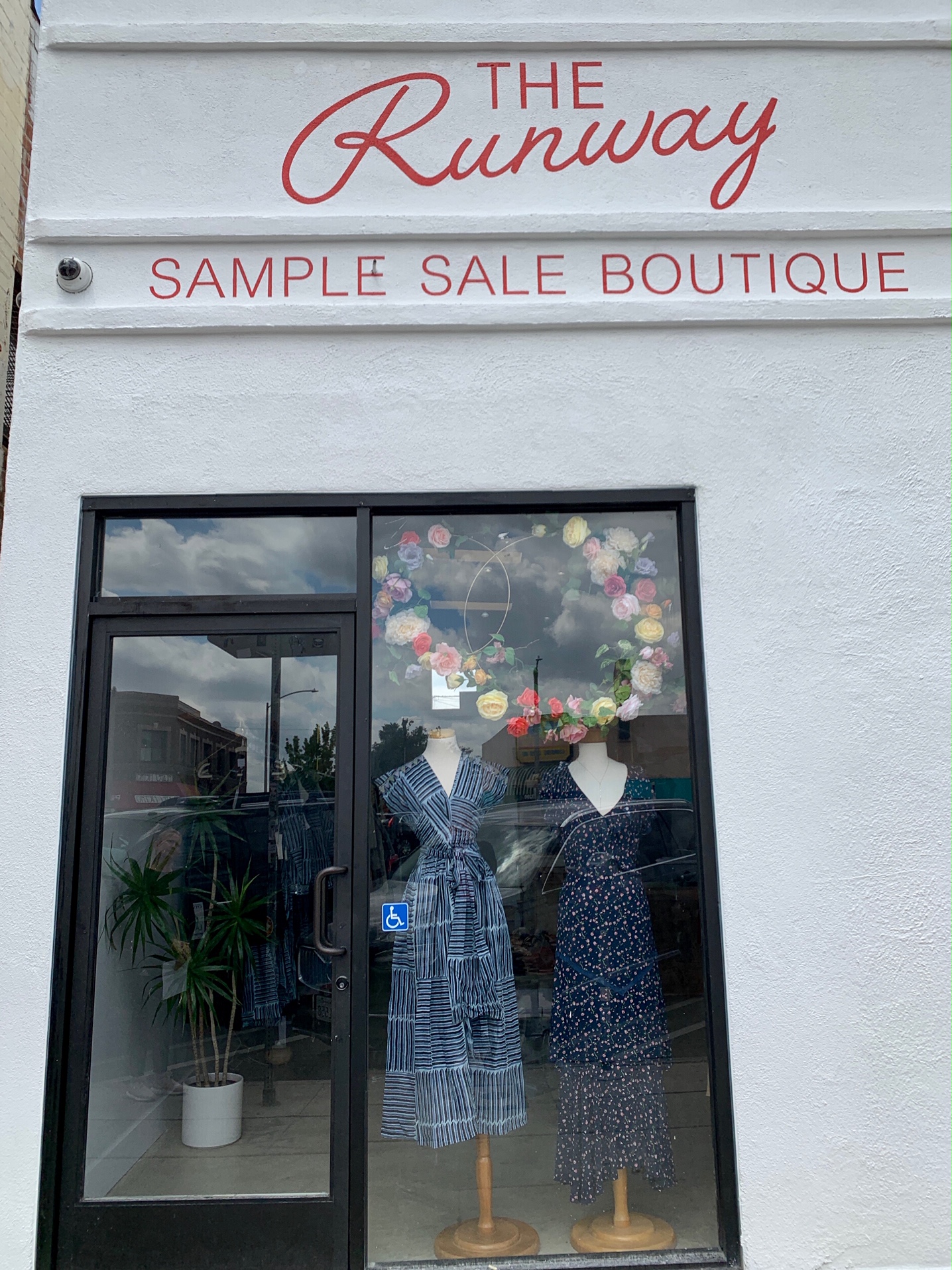 The Runway Sample Sale Boutique
