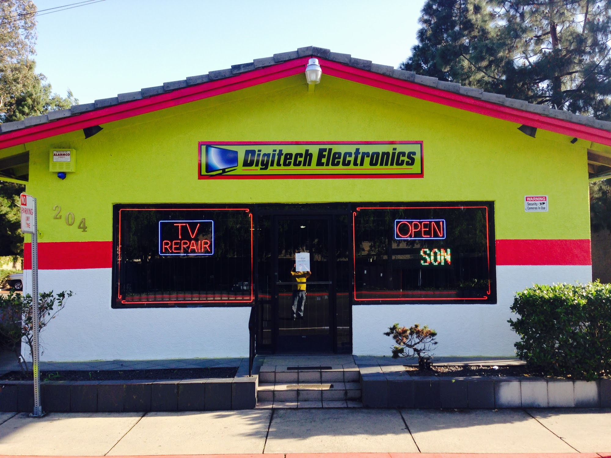 Digitech Electronics Appliance Repair and Tv Repair