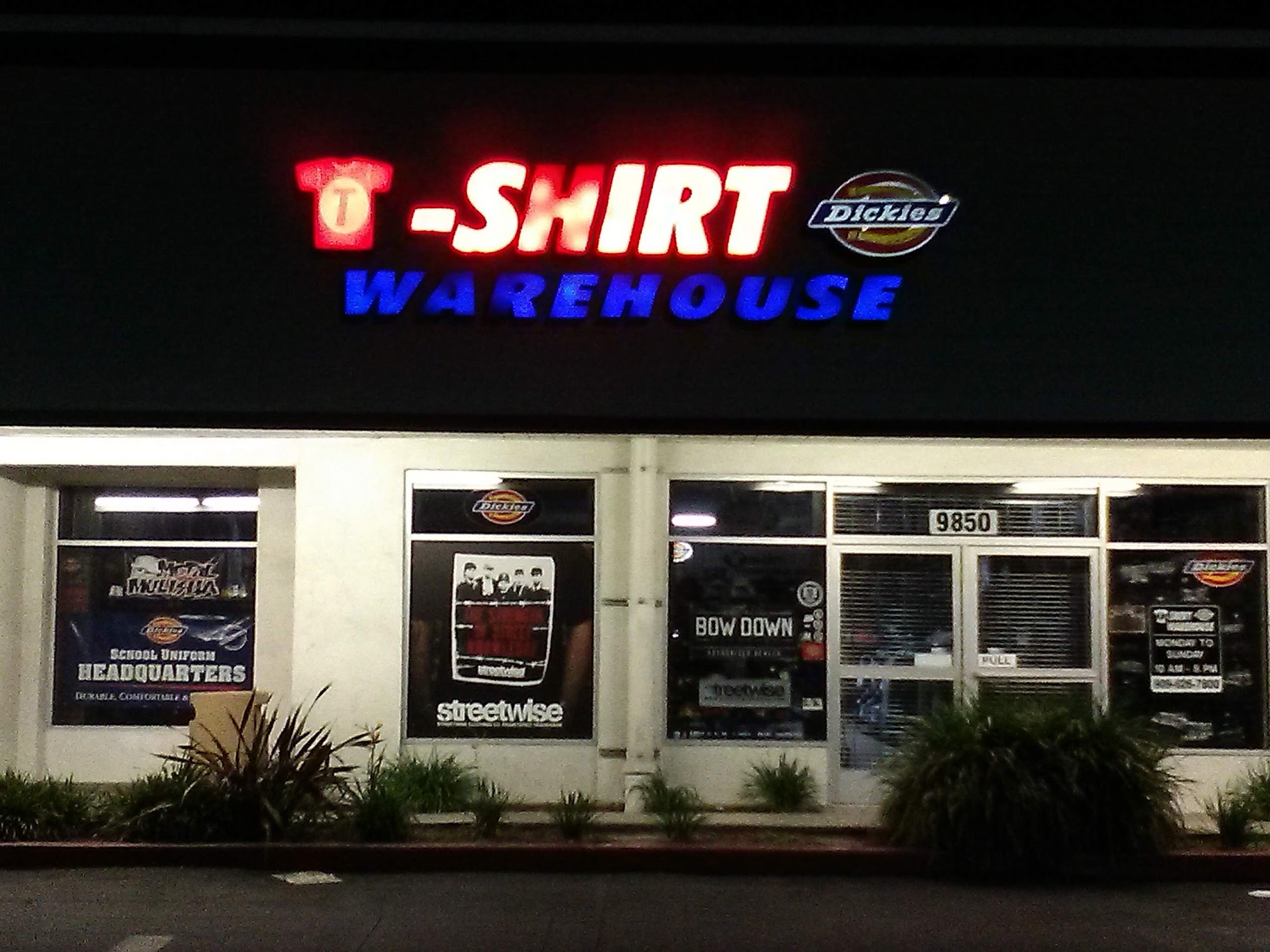T Shirt Warehouse