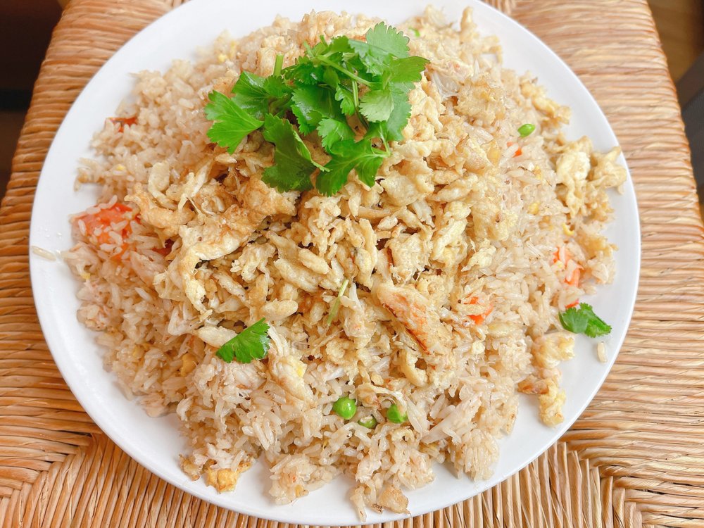Barnrau Thai Halal Cuisine 10825 Oxnard St, North Hollywood