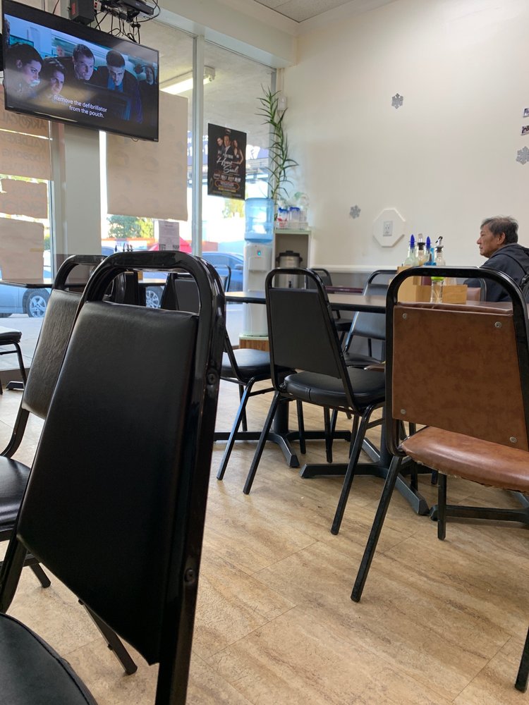 Goto King N Toppings 8221 Woodman Ave, Panorama City