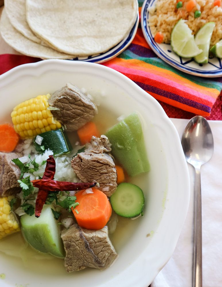 El Gallo Giro 8309 Van Nuys Blvd, Panorama City