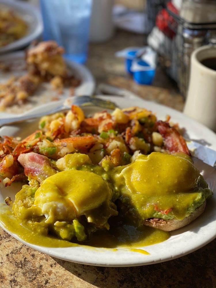 Carolyn's Cafe 1150 Brookside Ave Suite A, Redlands