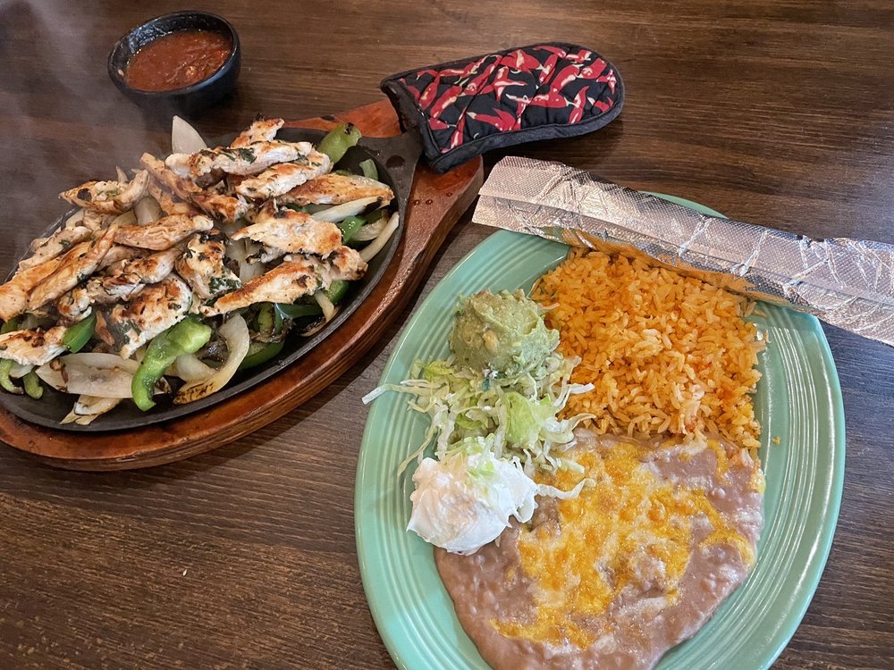 Las Fuentes Grill and Bar 336 N Eureka St, Redlands