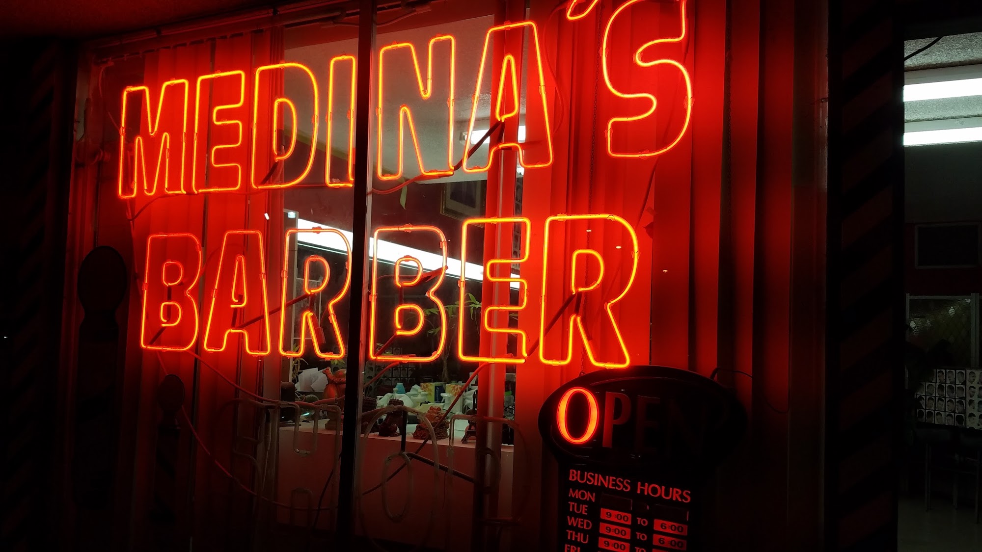 Medina's Barber Shop & Beauty