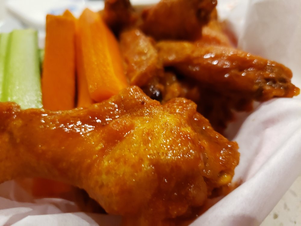 Hot Wings Cafe 4609 Van Nuys Blvd, Sherman Oaks
