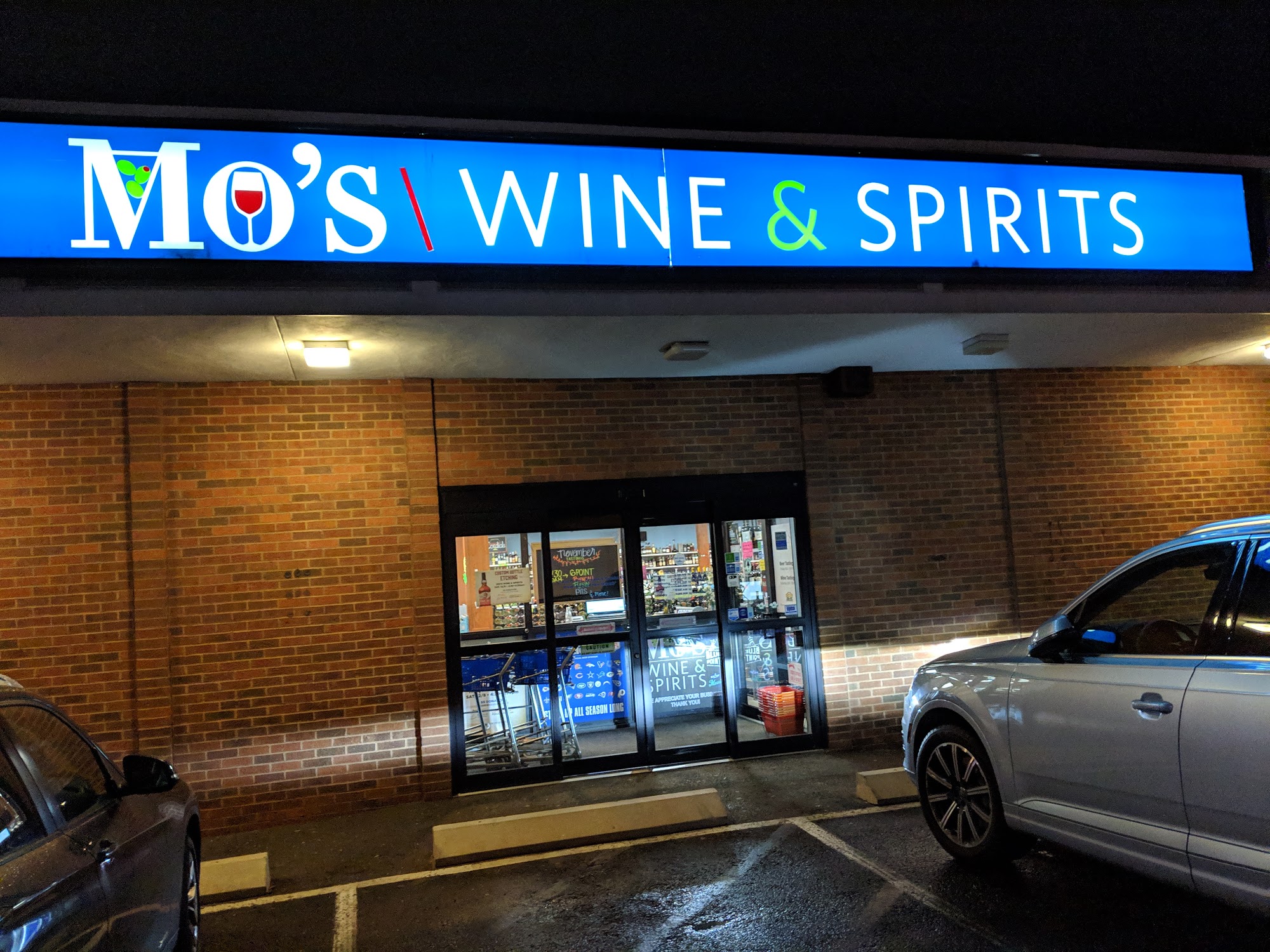Mo's Wine & Spirits