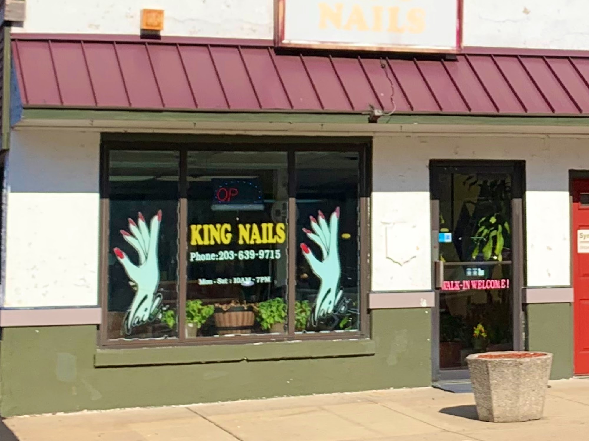 King Nails