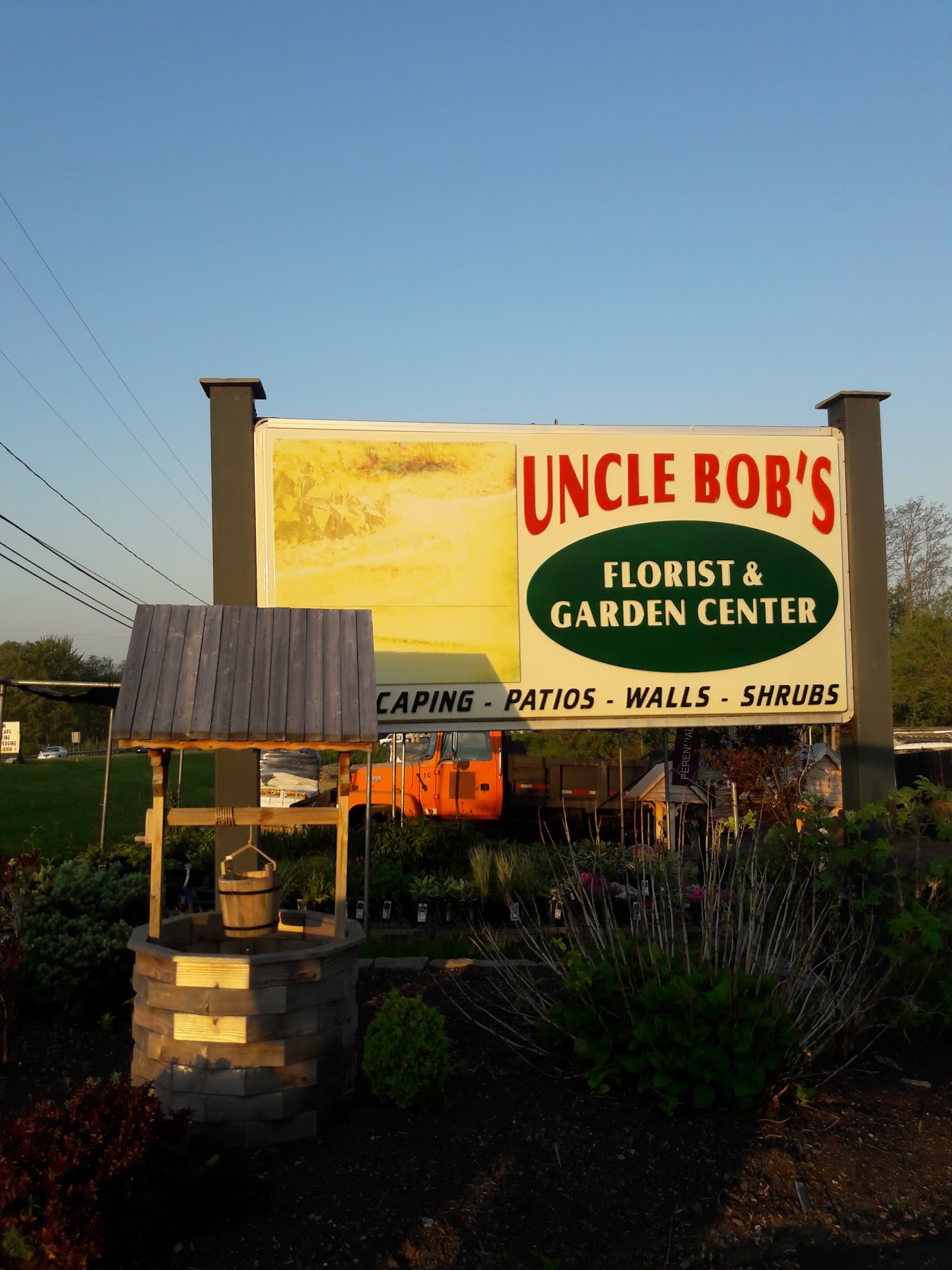Uncle Bob's Flower & Garden