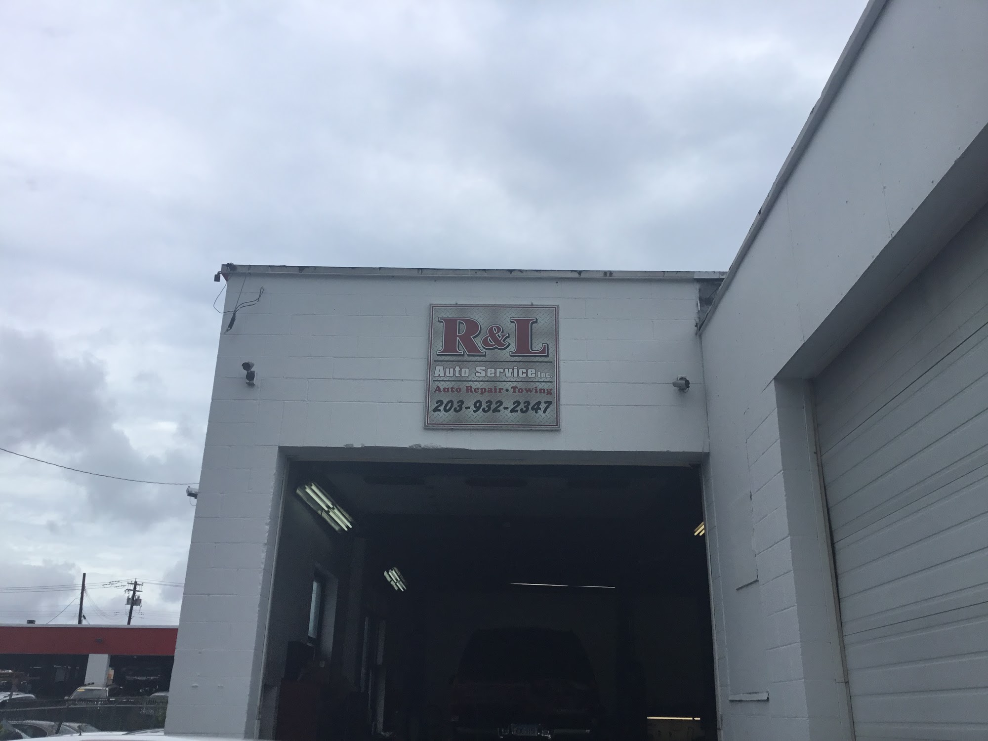 R&l Auto Service Inc