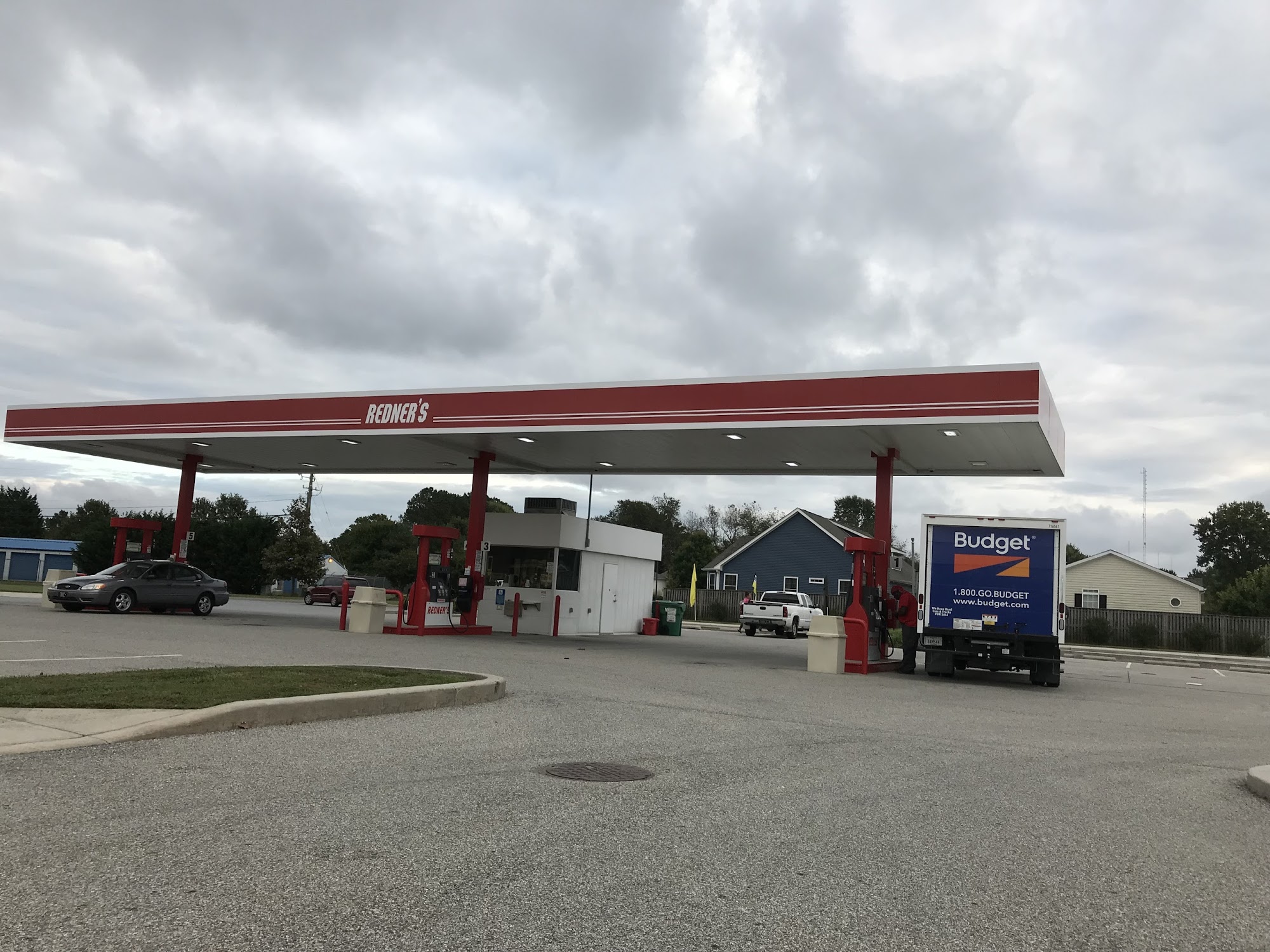 Redner's Gas Station