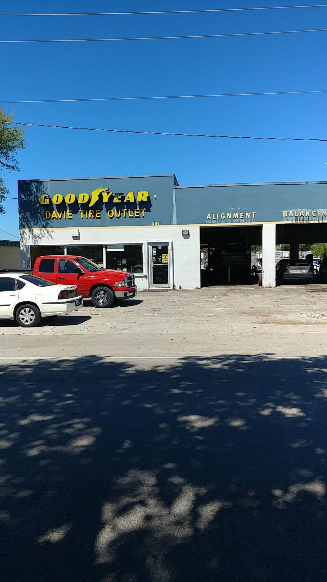 DAVIE TIRE OUTLET