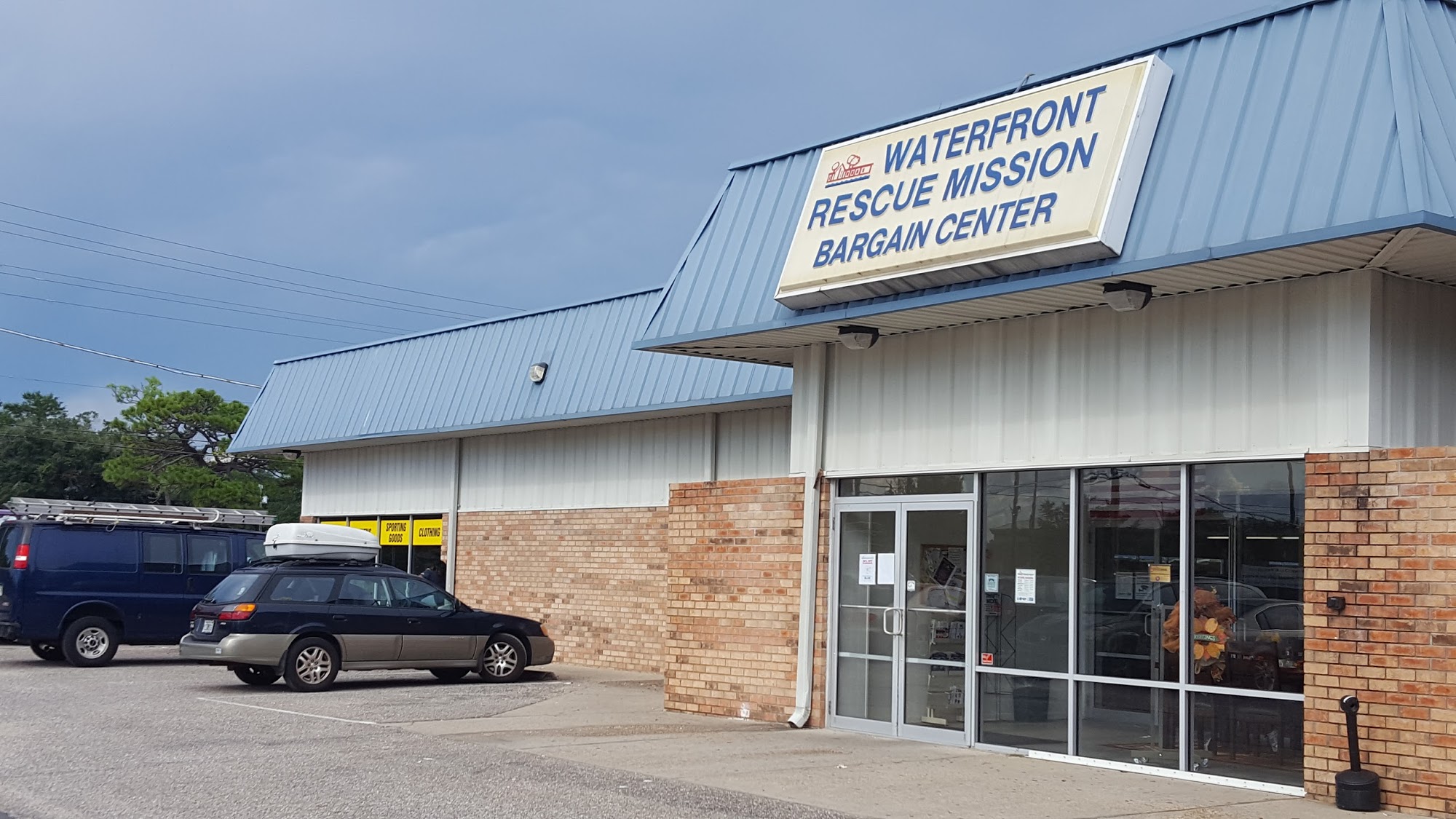 Waterfront Rescue Mission Thrift Store