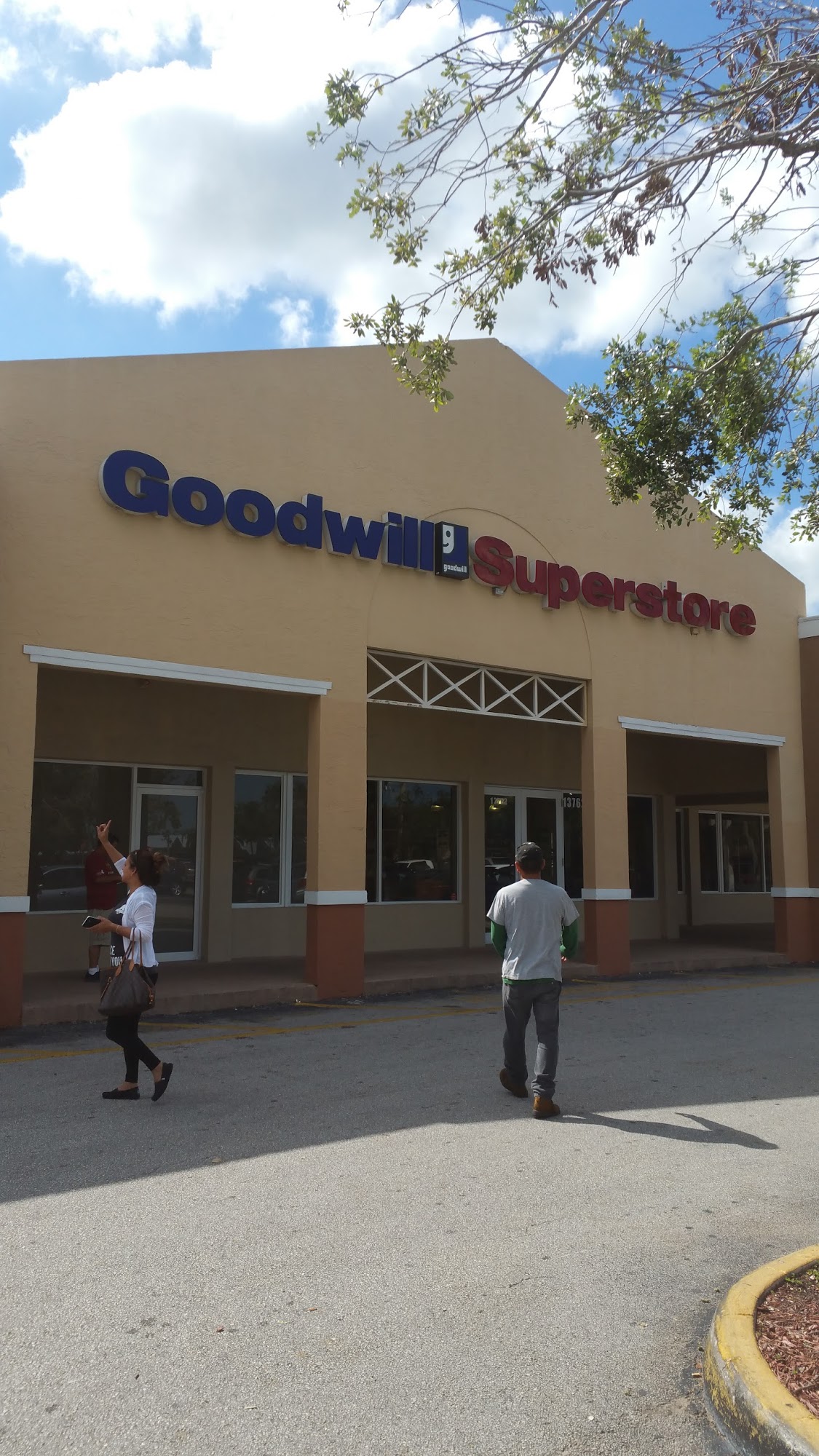 Goodwill - Kendall/Country Walk