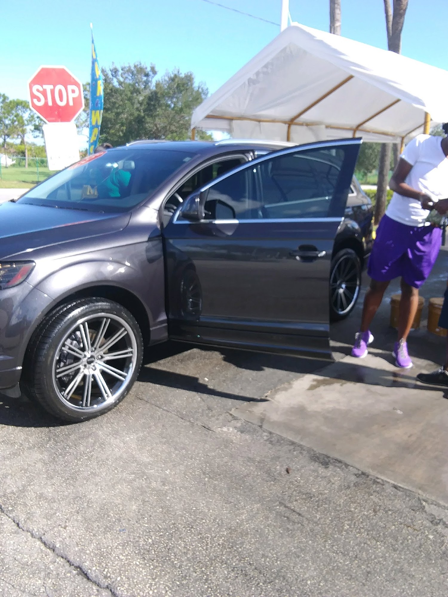 Crisp and Clean Car Wash