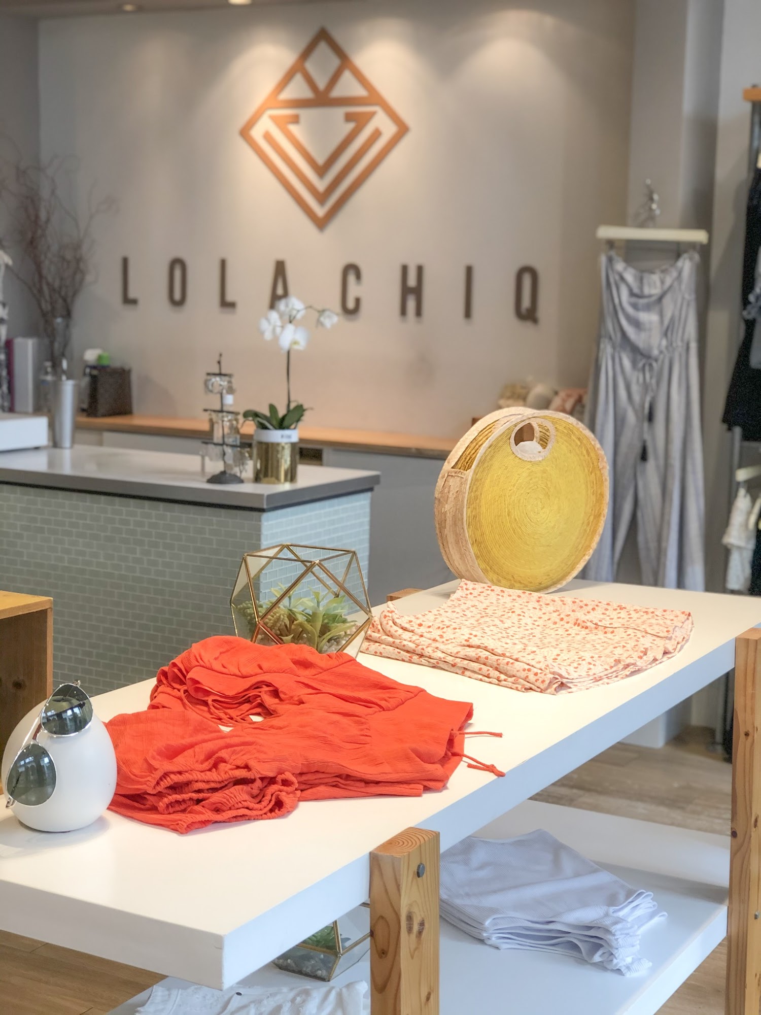 Lola Chiq Boutique