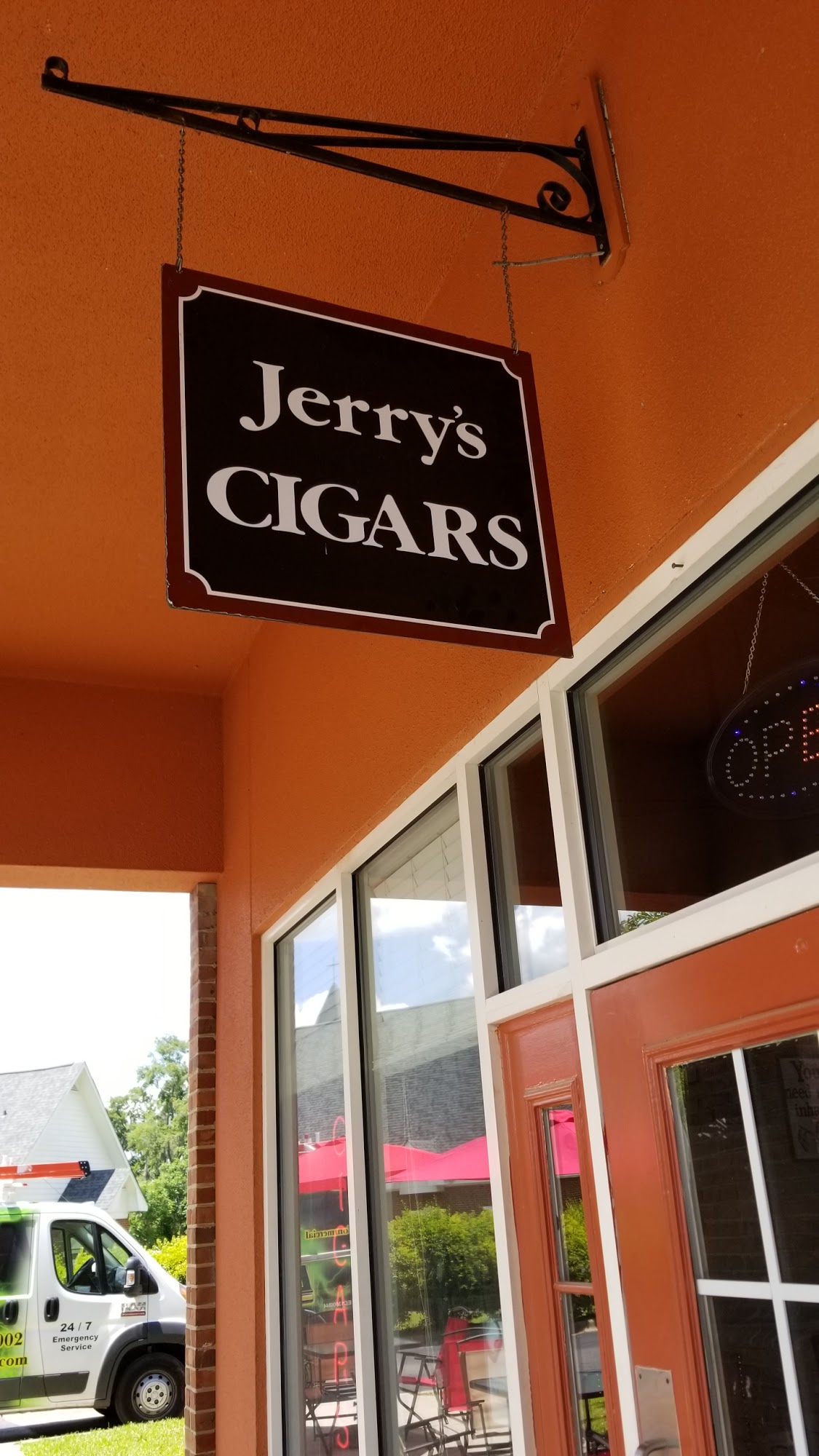 Jerry's Cigar Shop Northeast