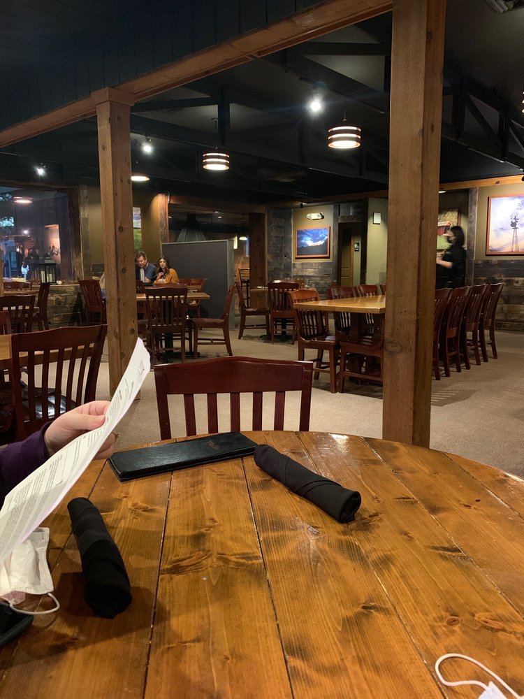 Waukee, IA Restaurants Open for Takeout, Curbside Service and/or