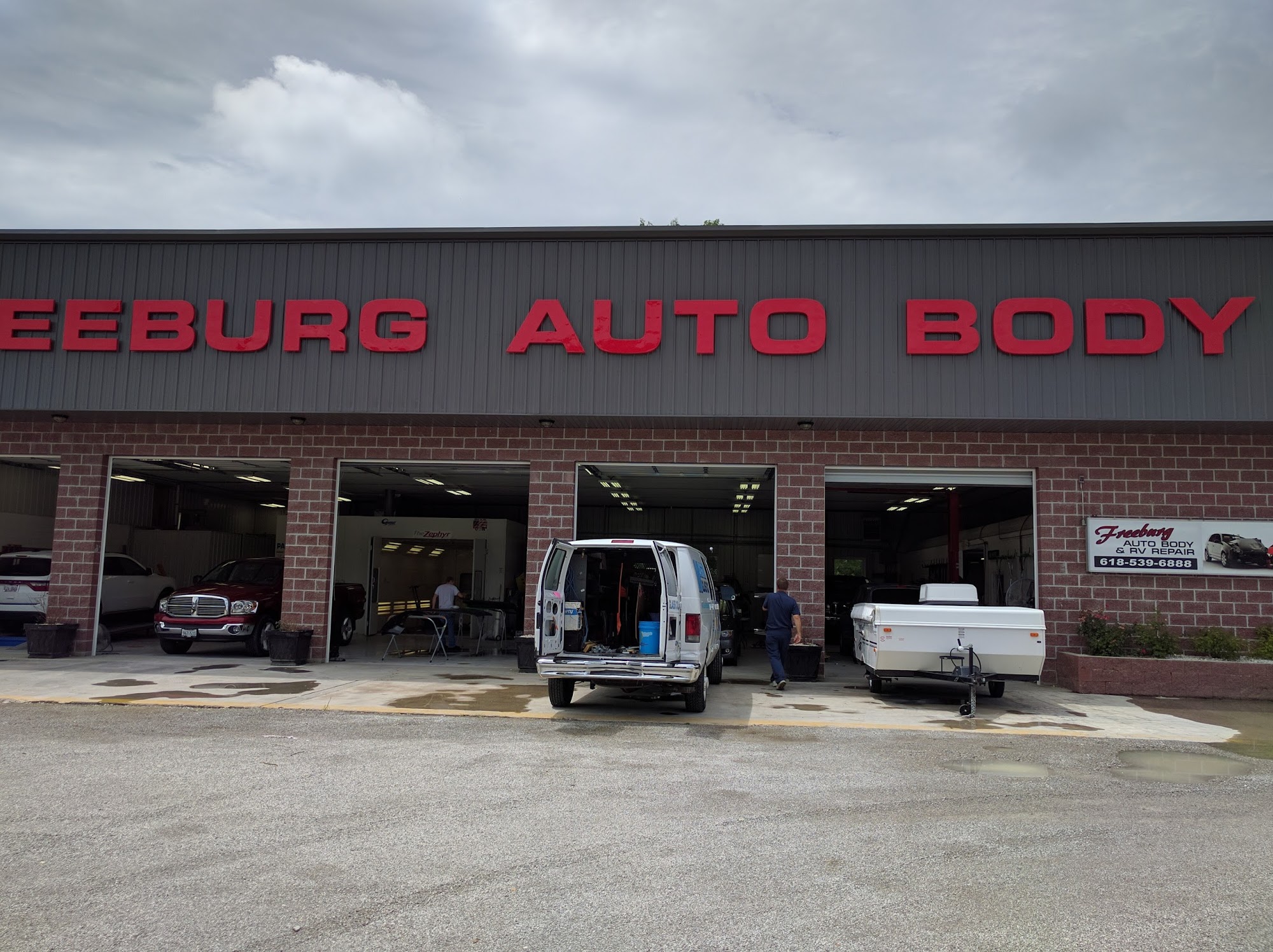Freeburg Auto Body, Towing, & RV Repair