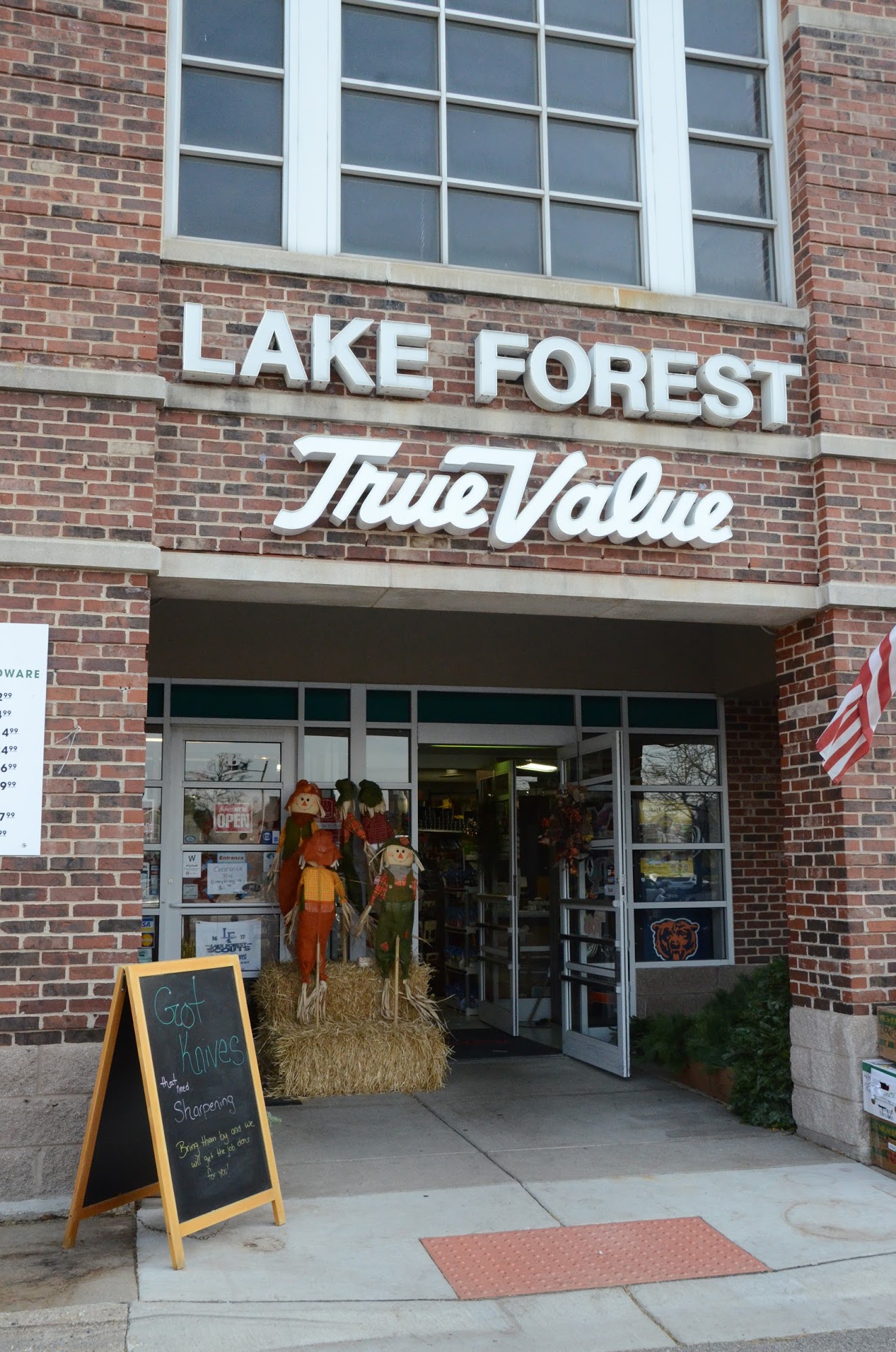 Lake Forest Hardware Cards And Gifts