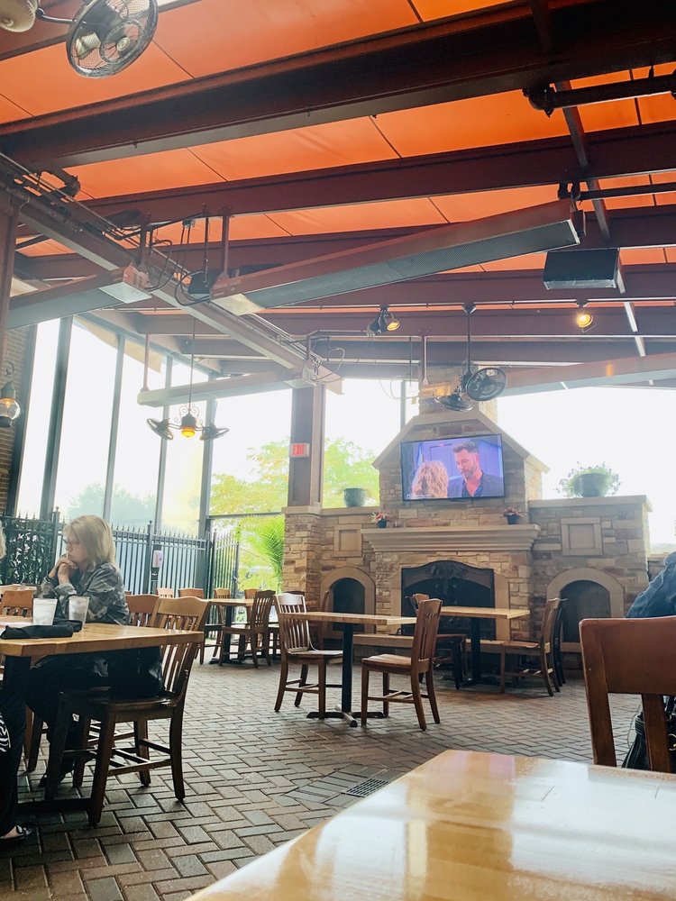 Lake Zurich, IL Restaurants Open for Takeout, Curbside Service and/or