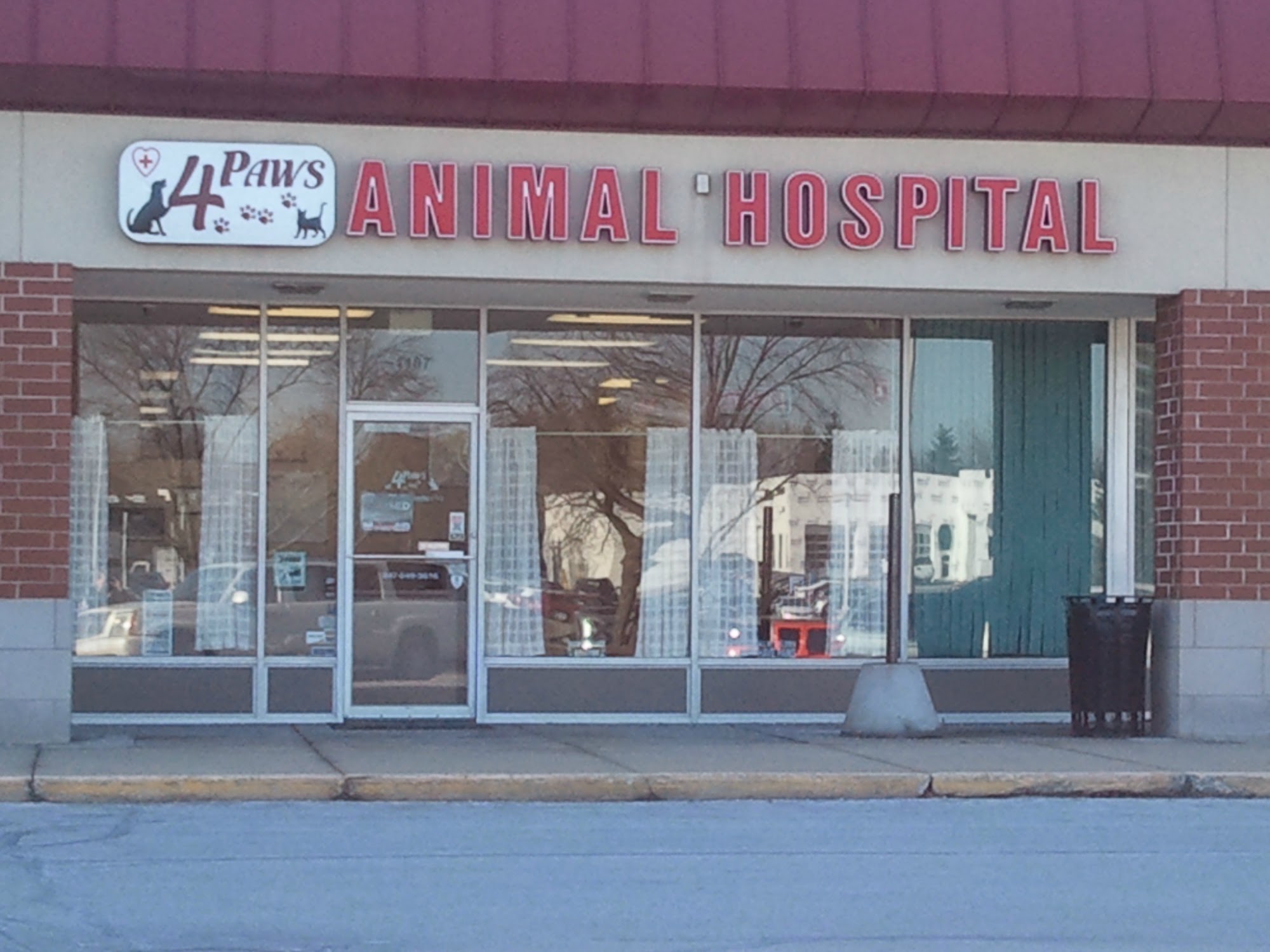 4 Paws Animal Hospital