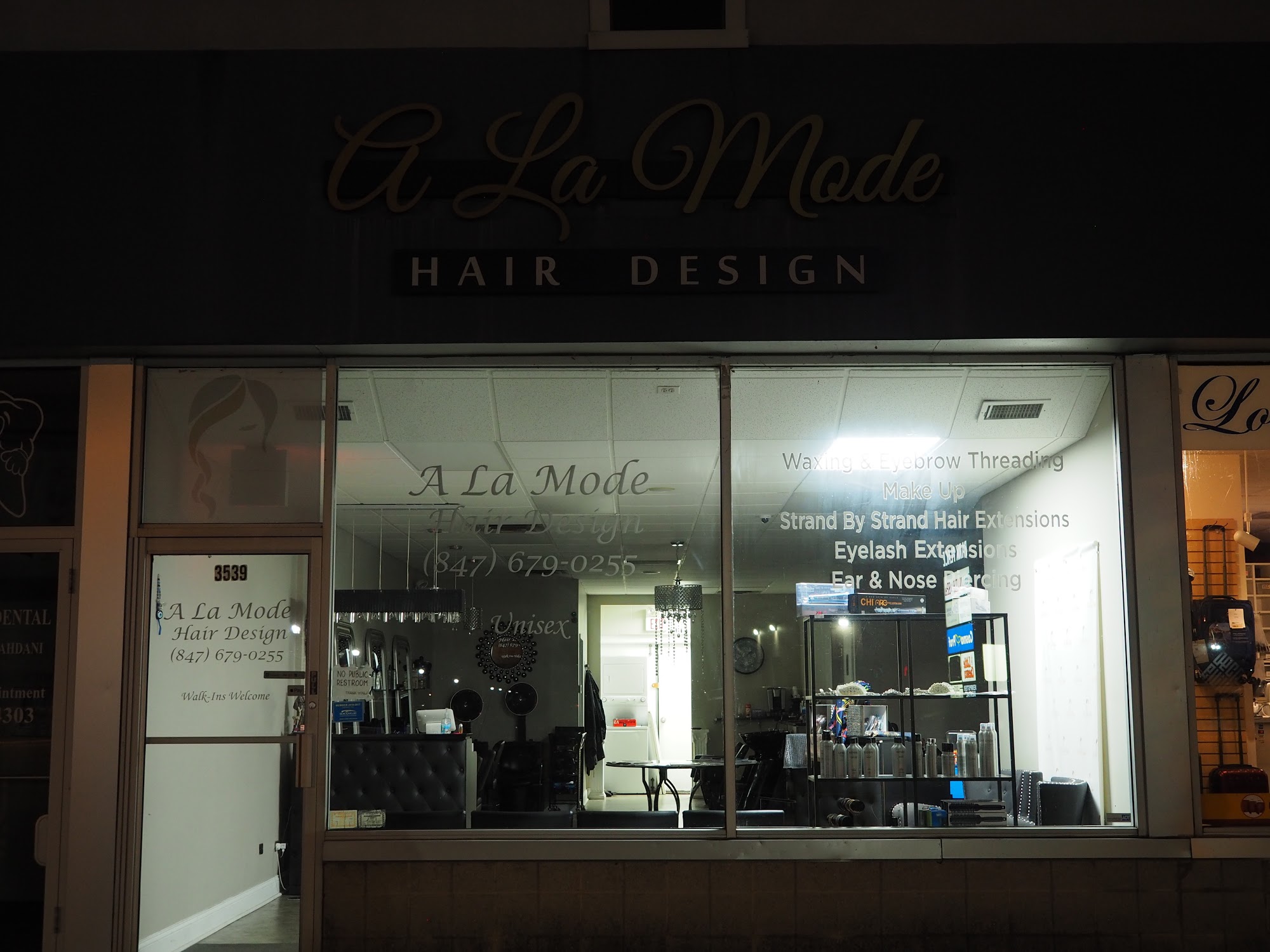A La Mode Hair Design