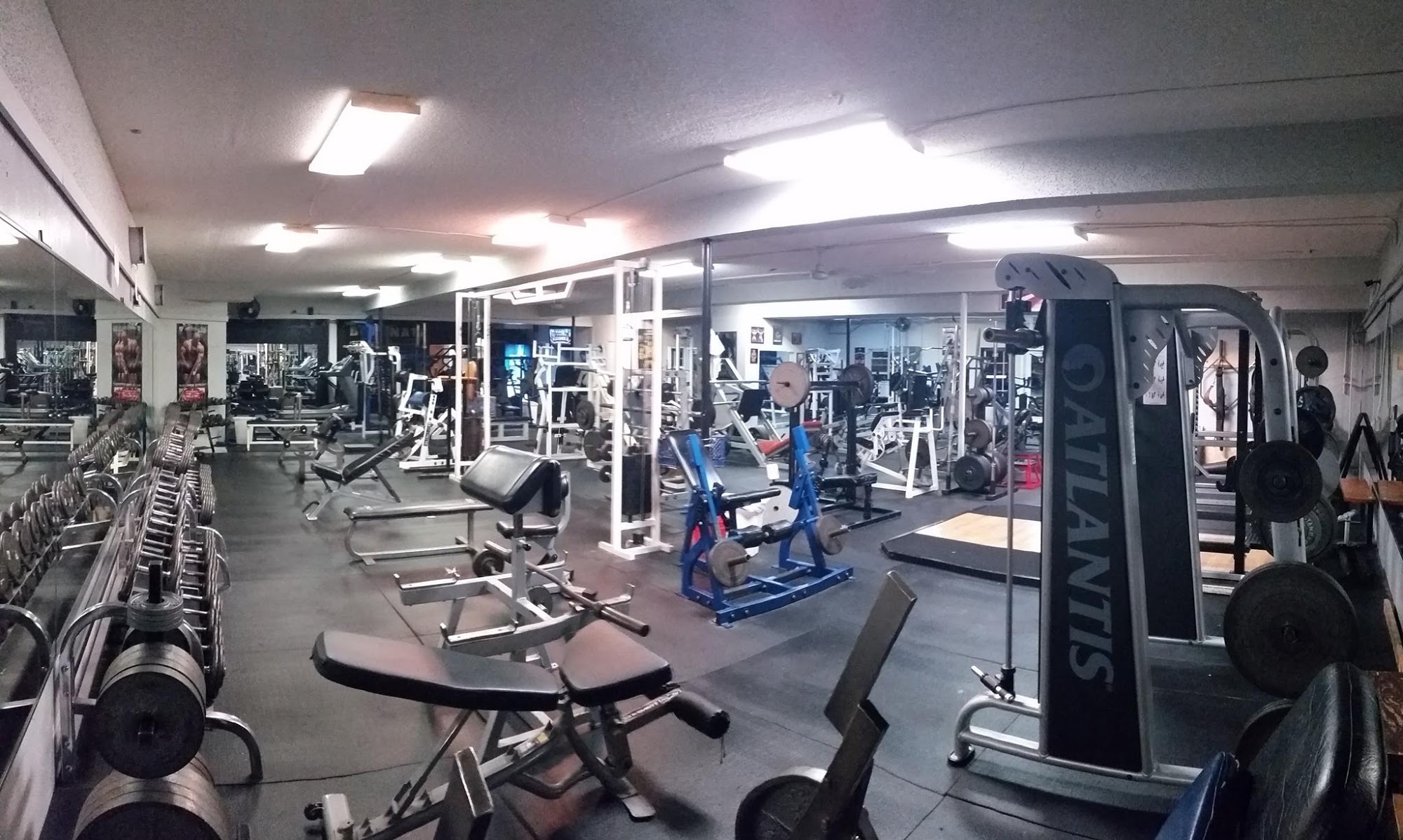 24 hour Fitness Zone gym.