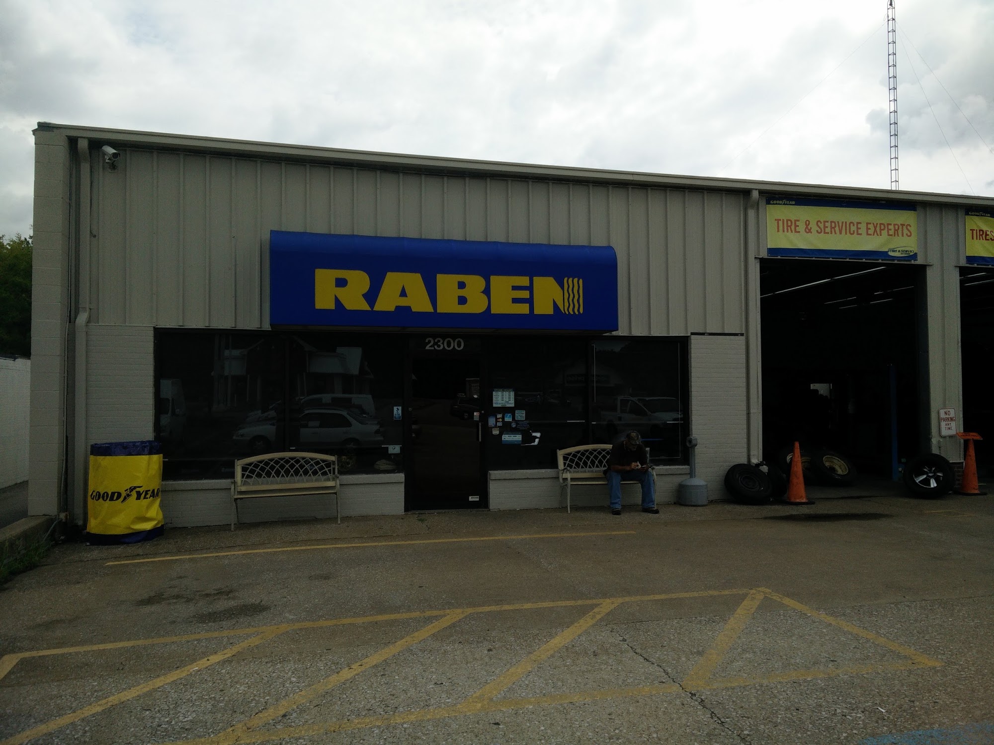 Goodyear Auto Service – Raben Tire